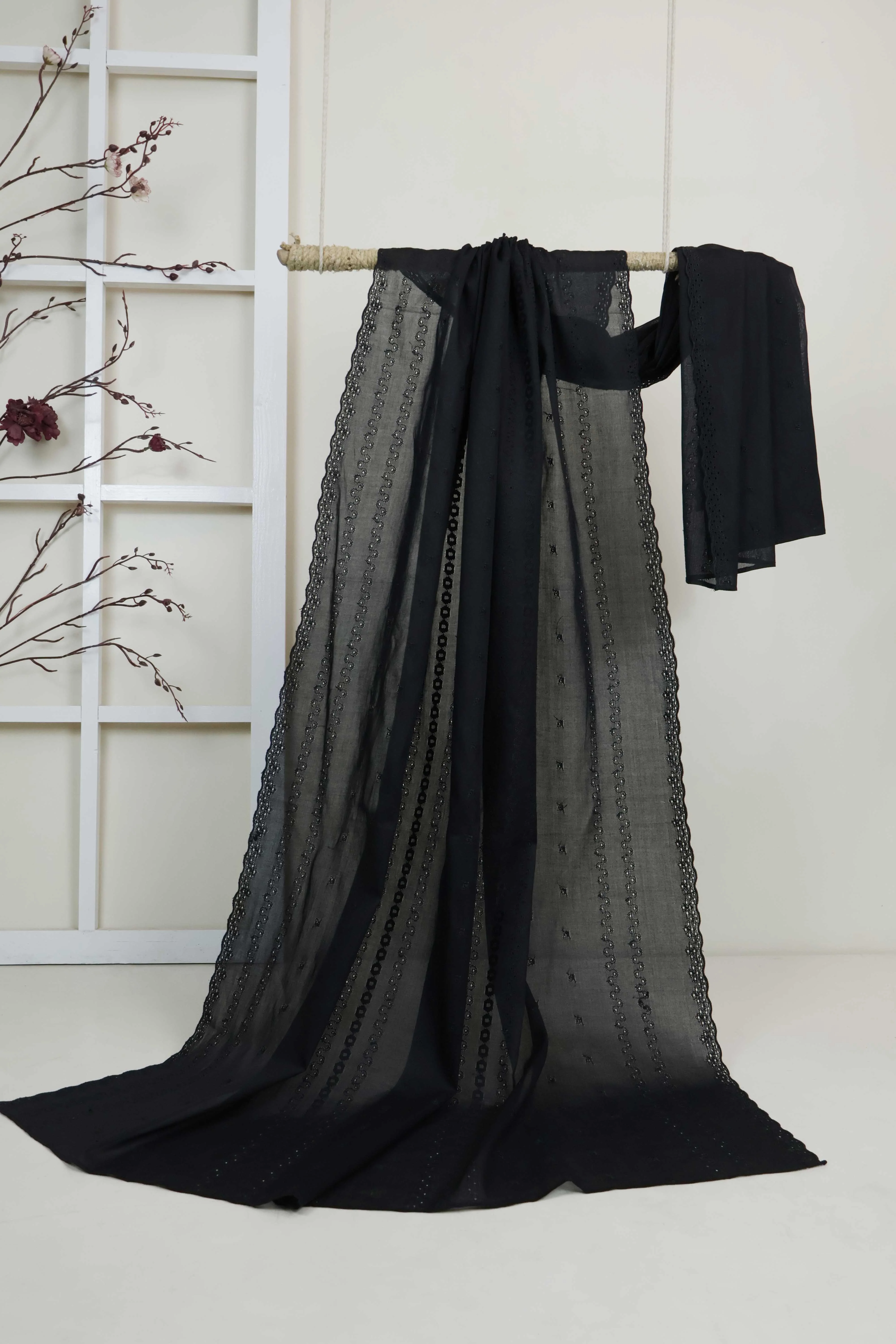 Embroidered Lawn Shawl HLSH119