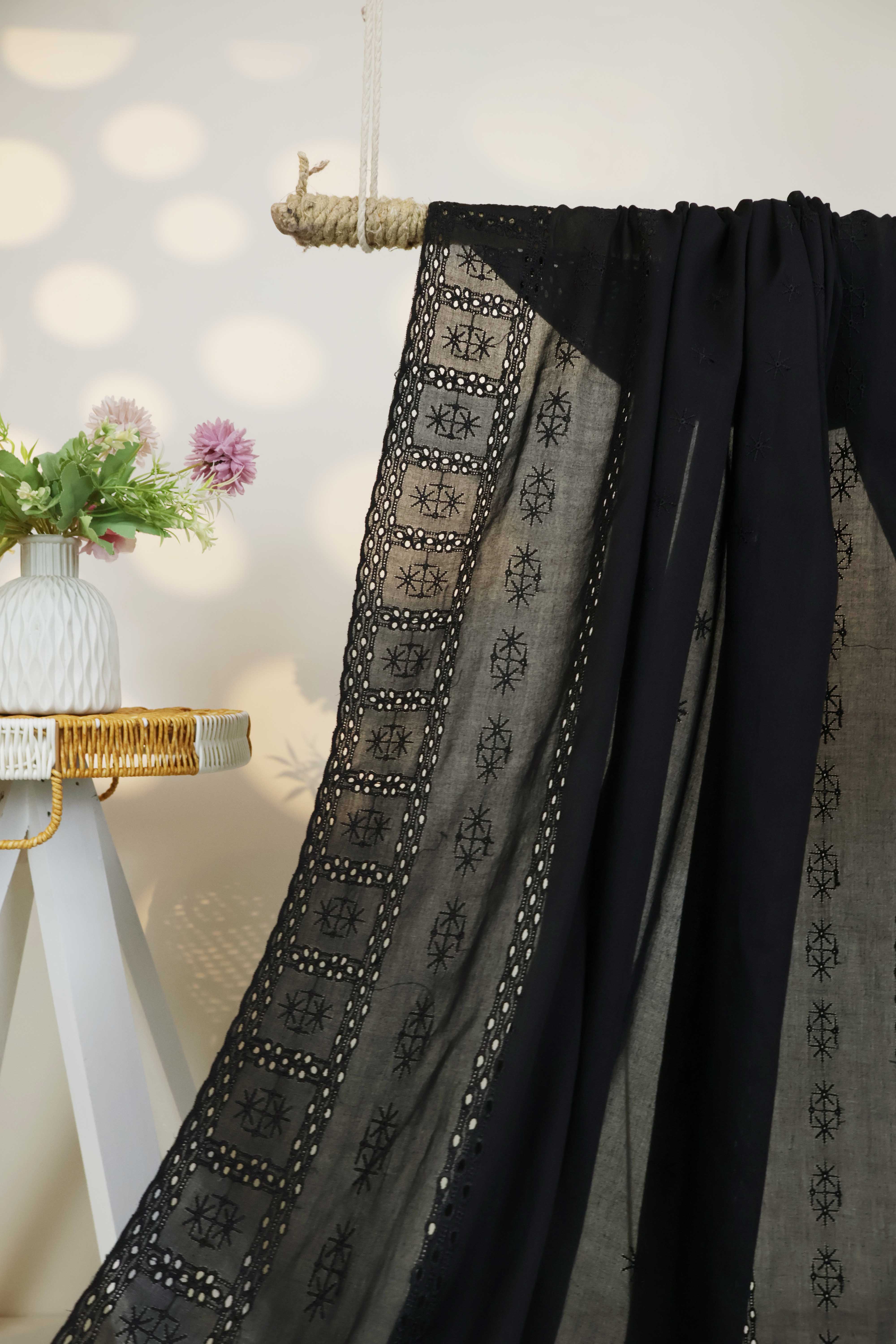 Embroidered Lawn Shawl HLSH203 - Image 4