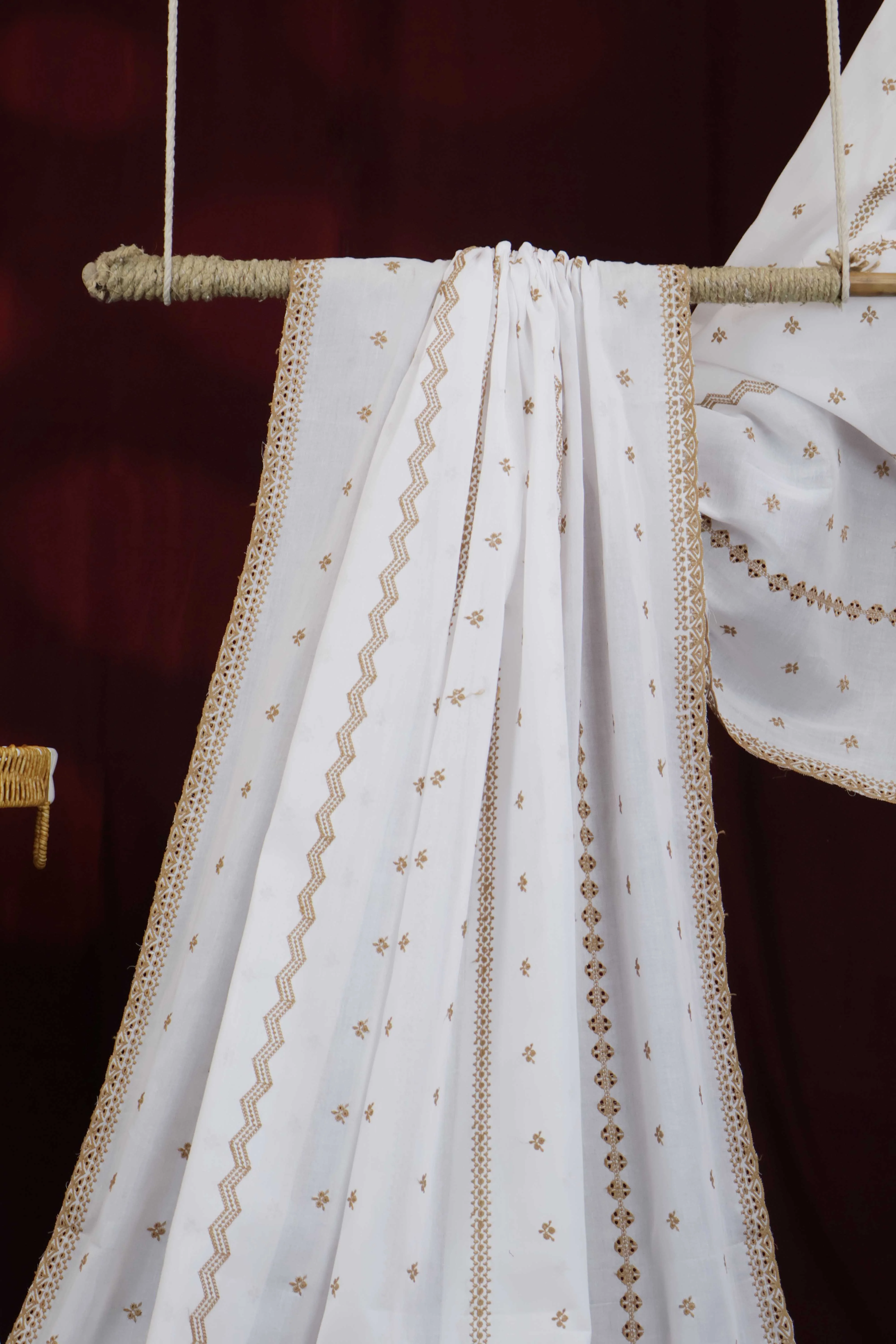 Embroidered Lawn Shawl HLSH196 - Image 3