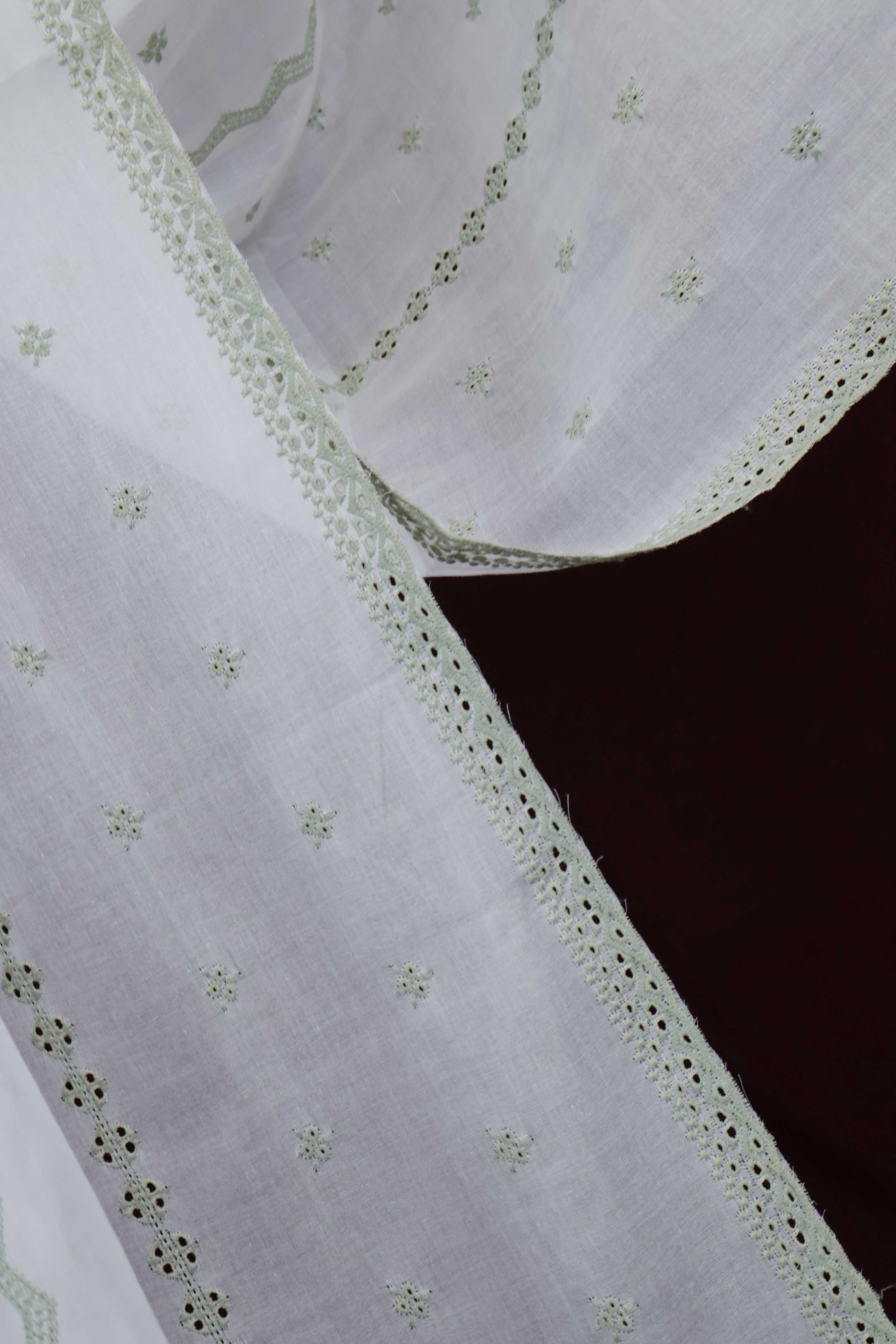 Embroidered Lawn Shawl HLSH201 - Image 3