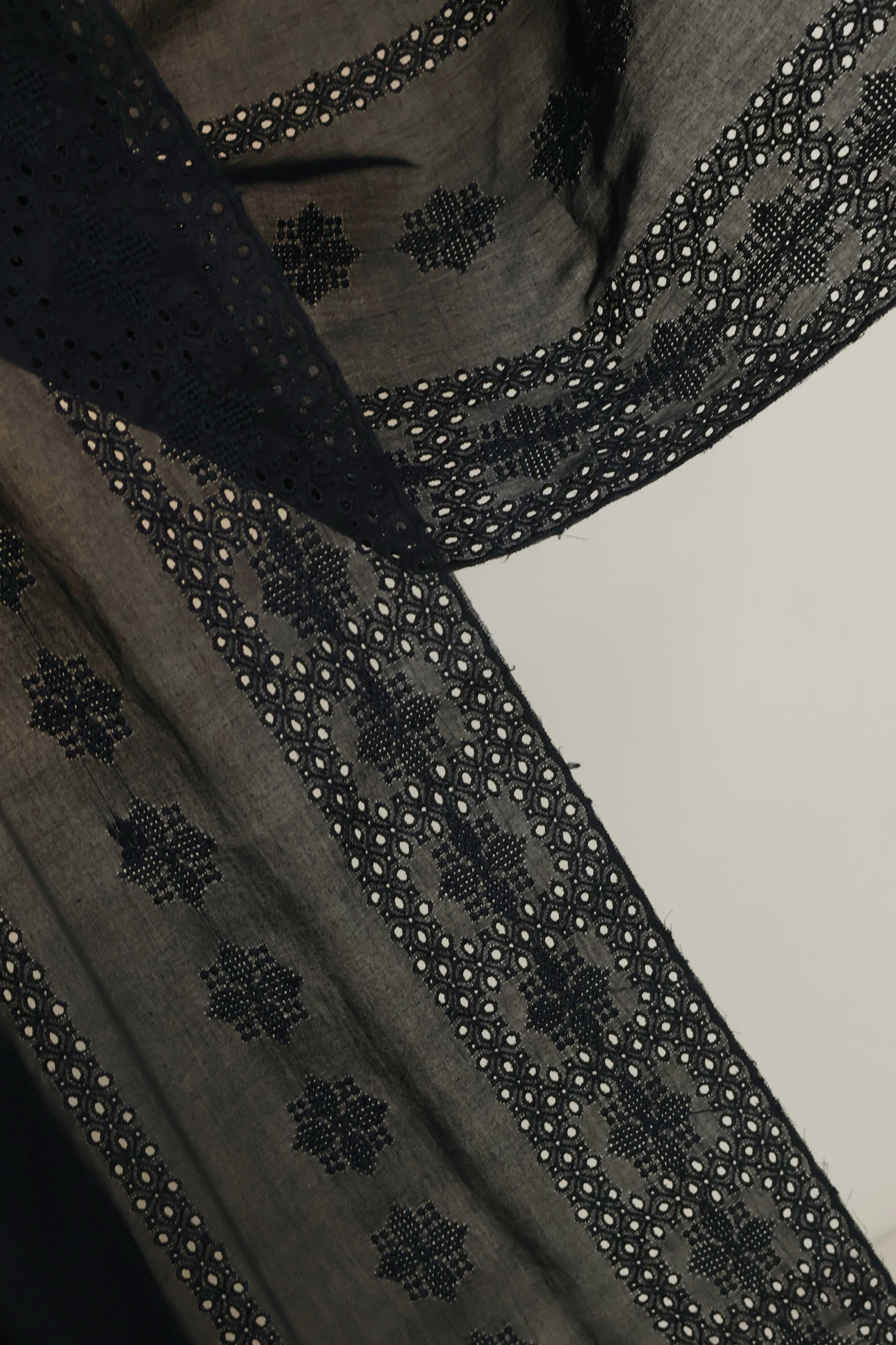 Embroidered Lawn Shawl HLSH205 - Image 3