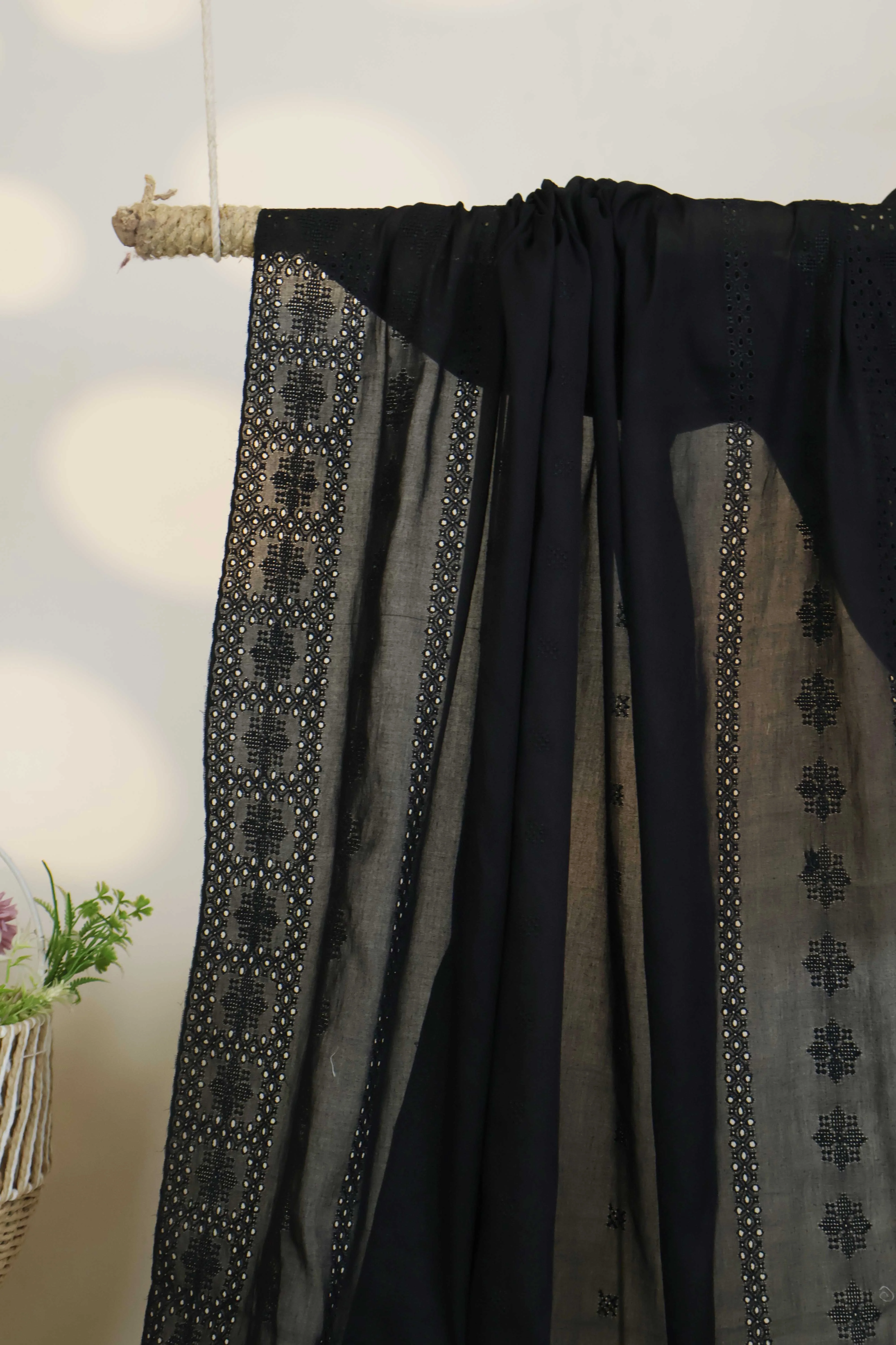 Embroidered Lawn Shawl HLSH205 - Image 5