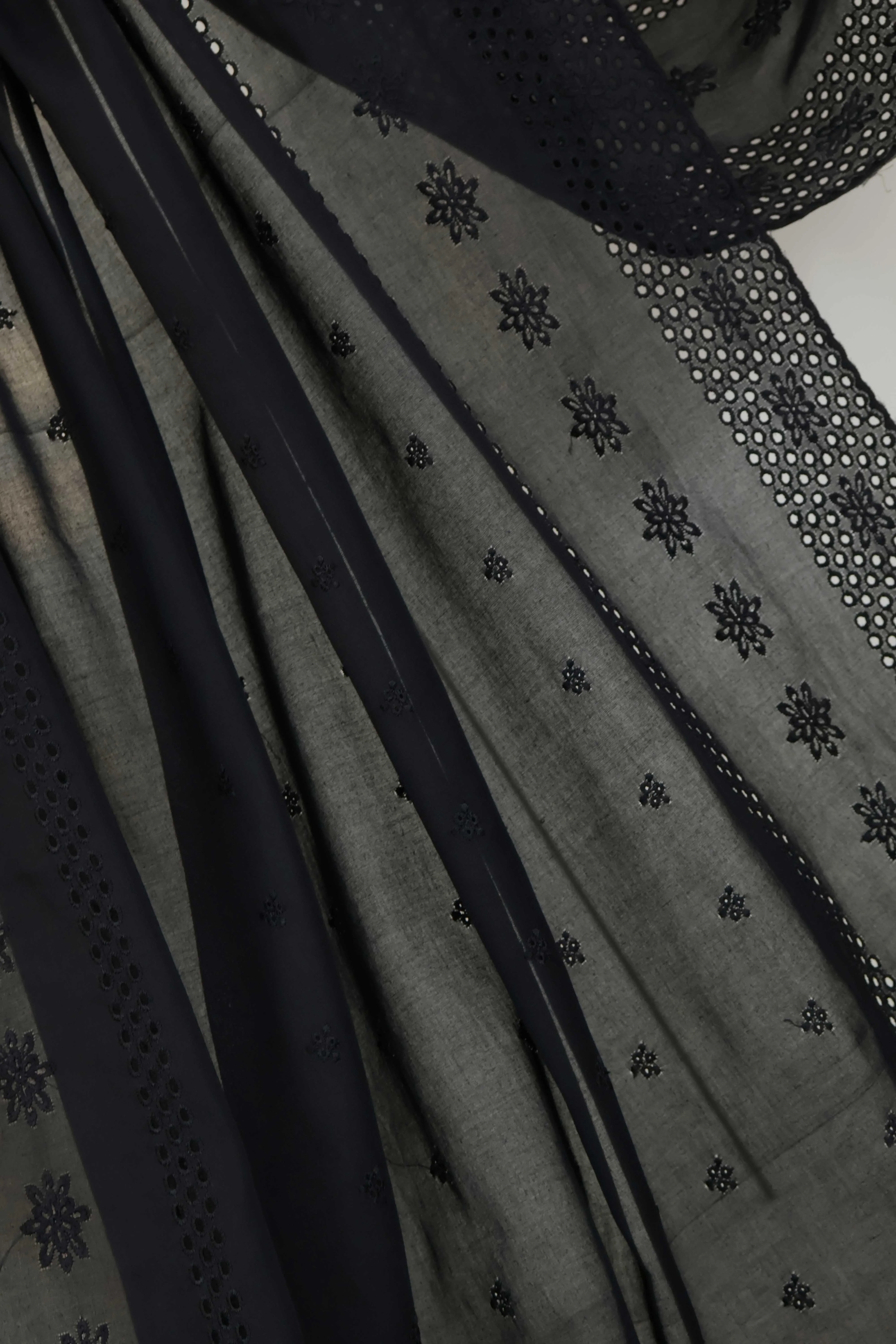 Embroidered Lawn Shawl HLSH206 - Image 5