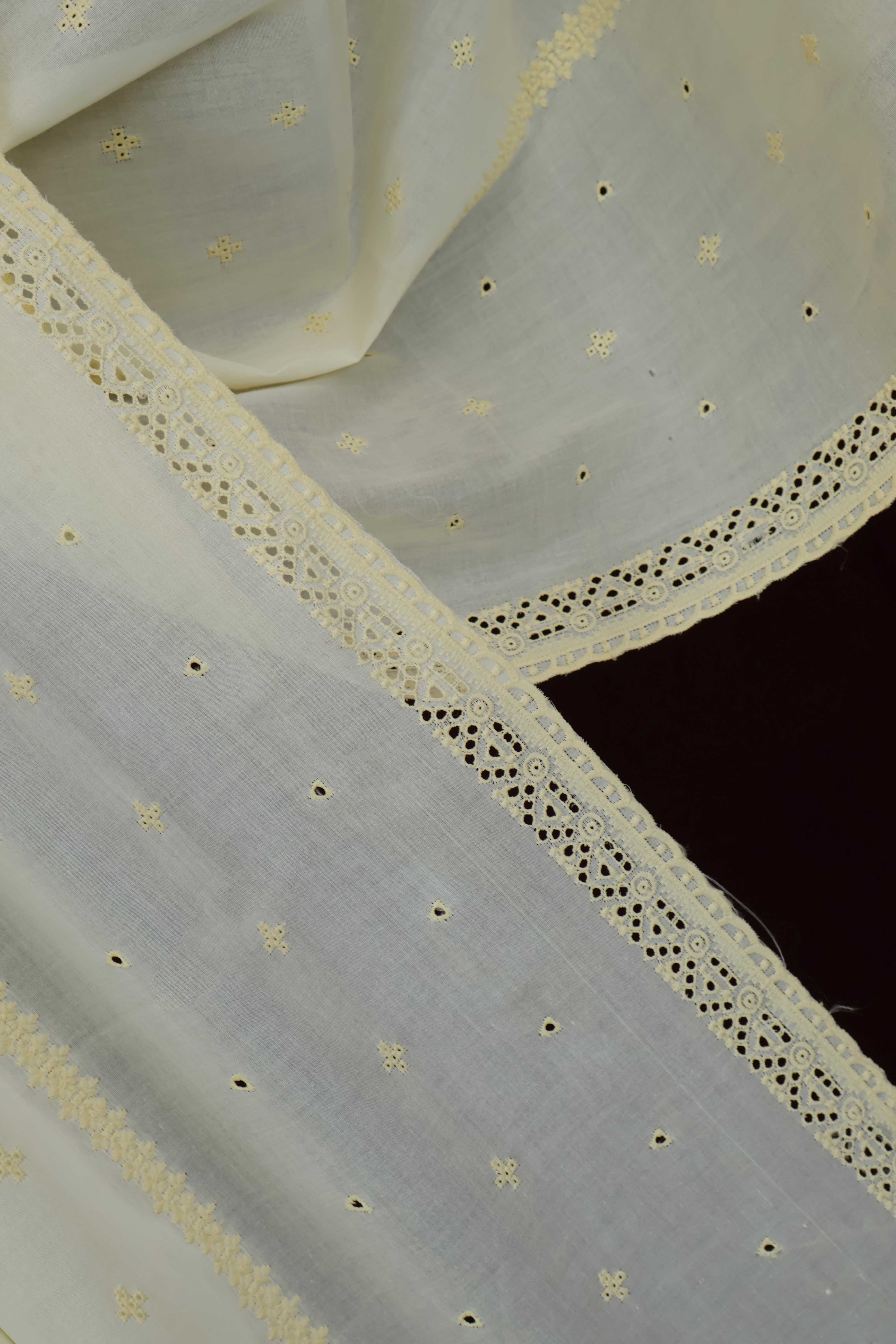 Embroidered Lawn Shawl HLSH224 - Image 3