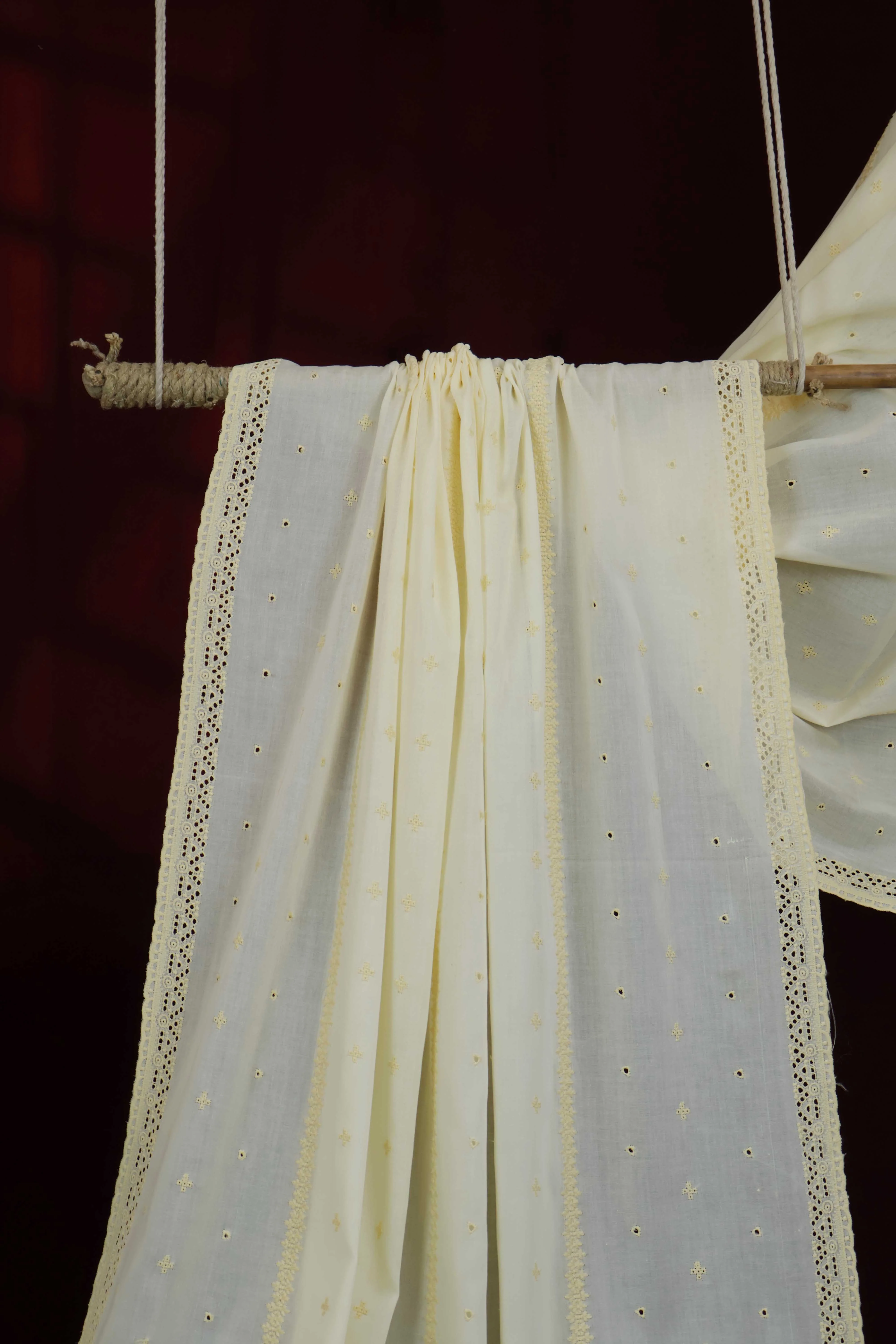 Embroidered Lawn Shawl HLSH224 - Image 5