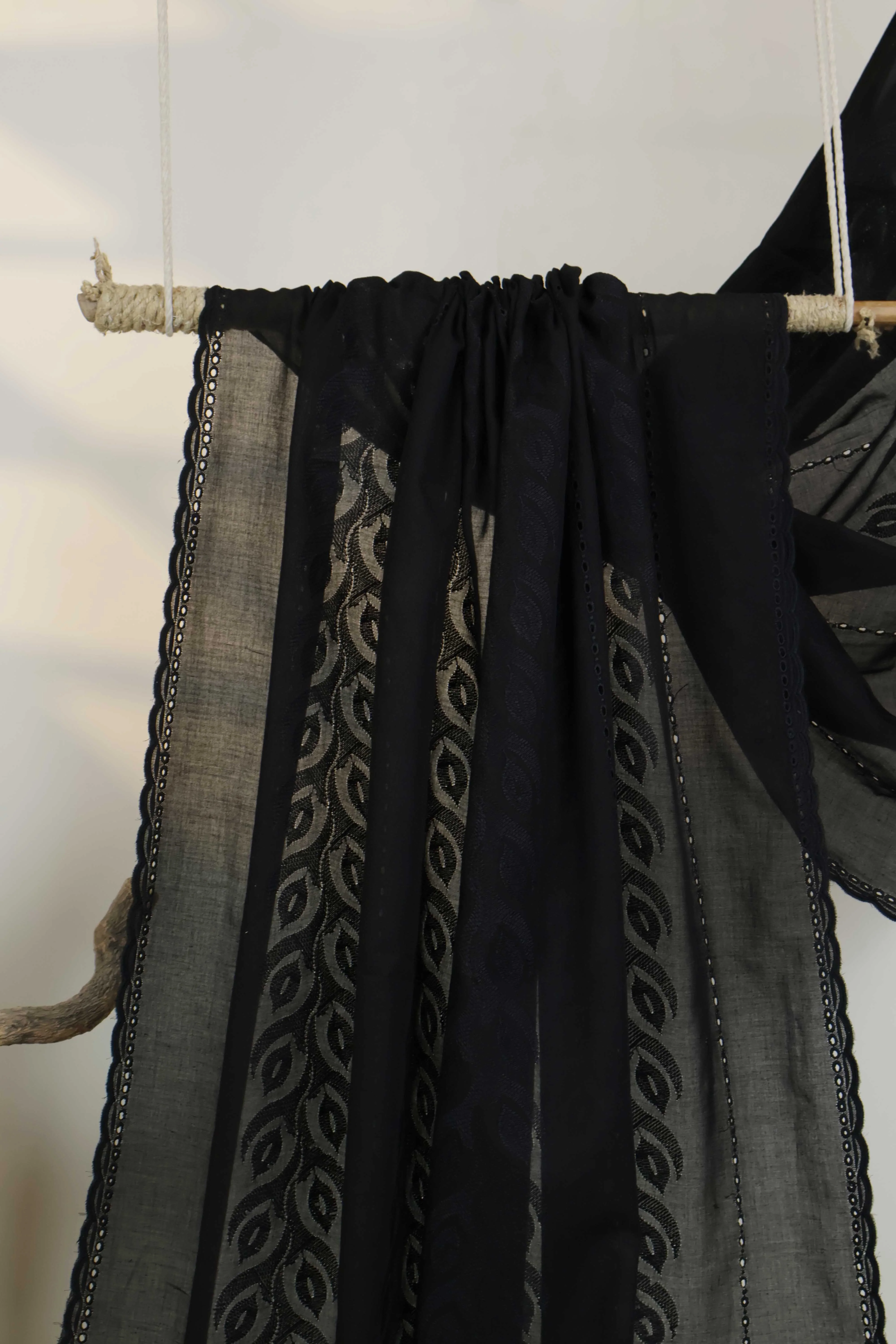 Embroidered Lawn Shawl HLSH227 - Image 5