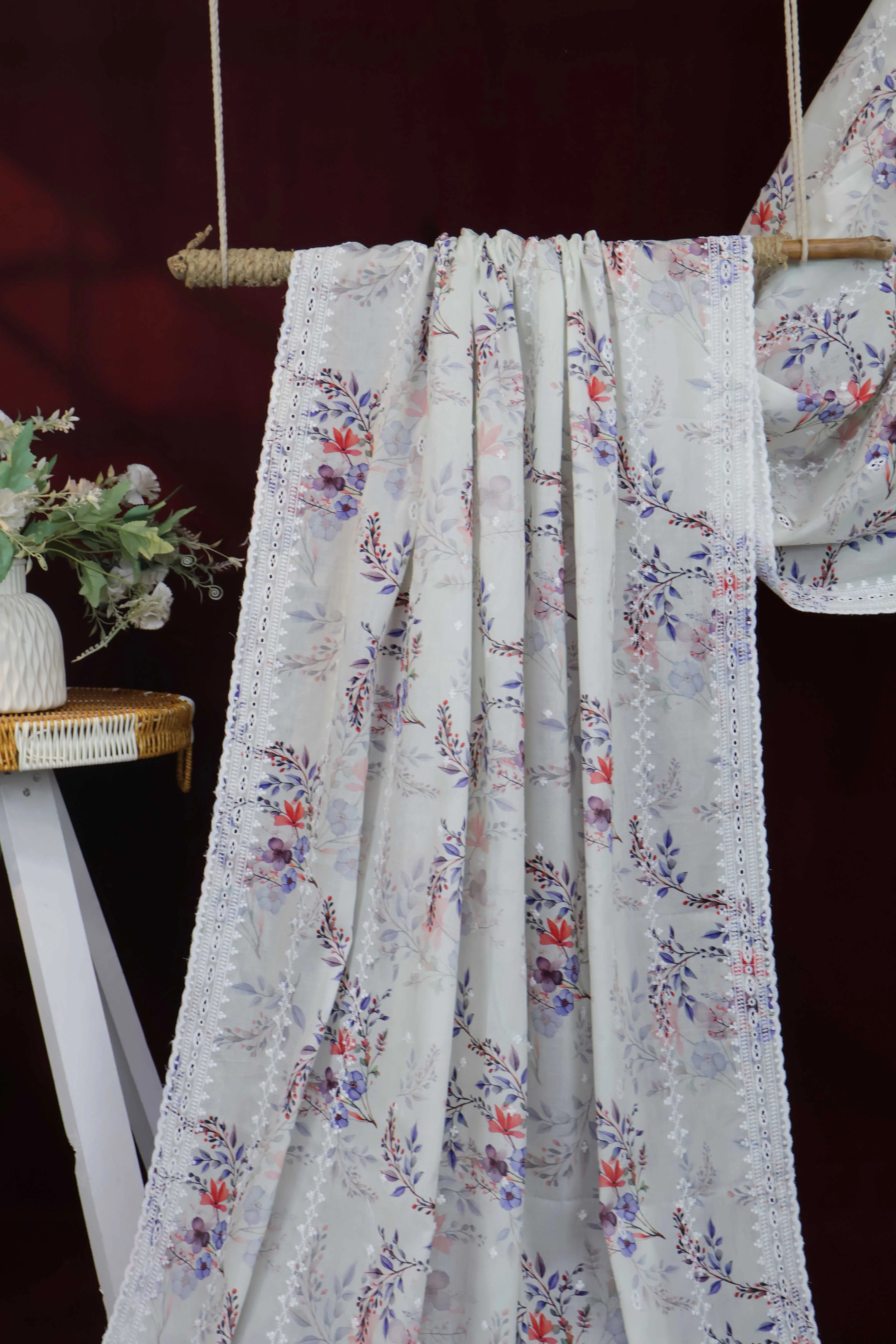 Embroidered Lawn Shawl LSST07 - Image 4