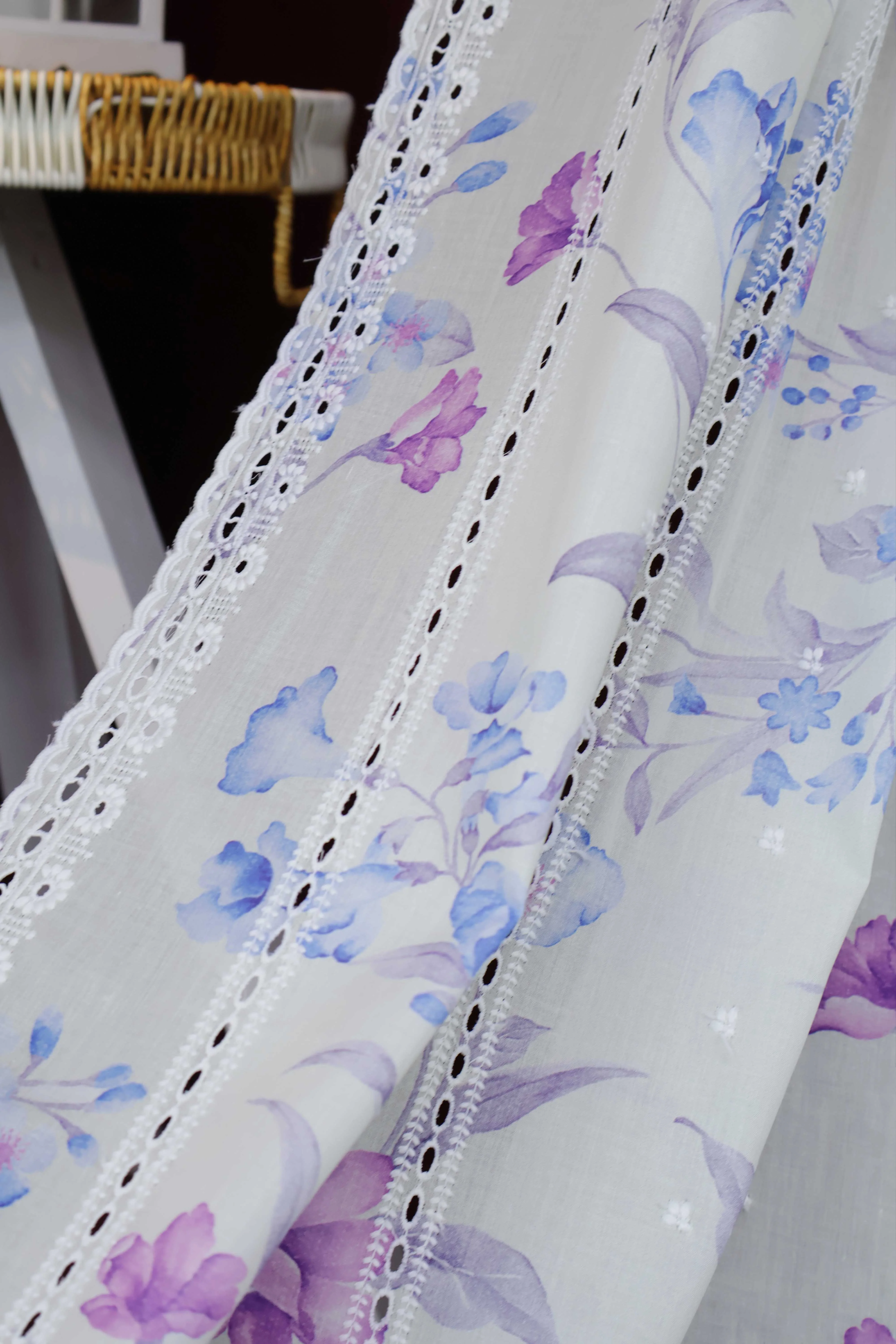 Embroidered Lawn Shawl LSST15 - Image 4