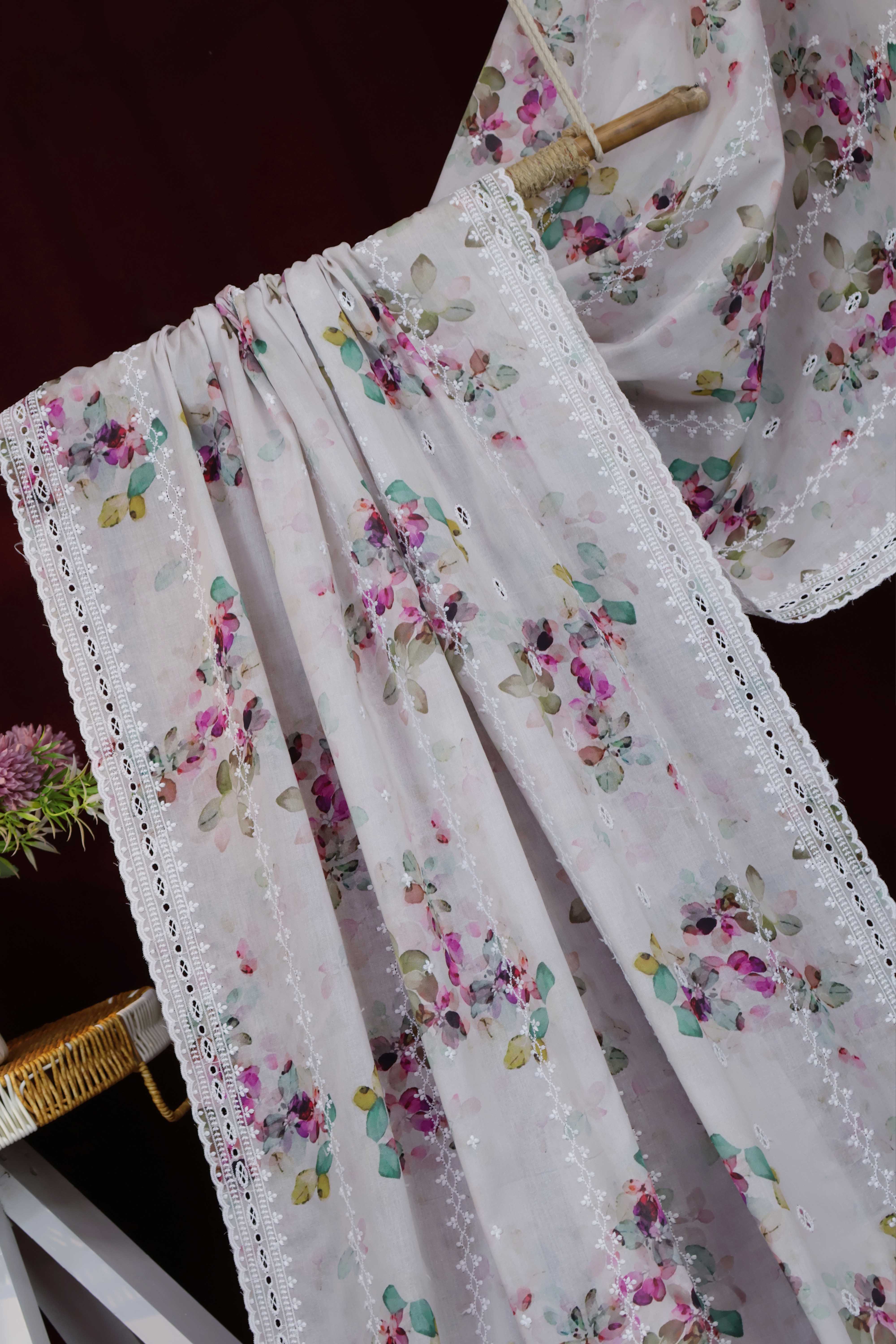 Embroidered Lawn Shawl LSST21 - Image 5