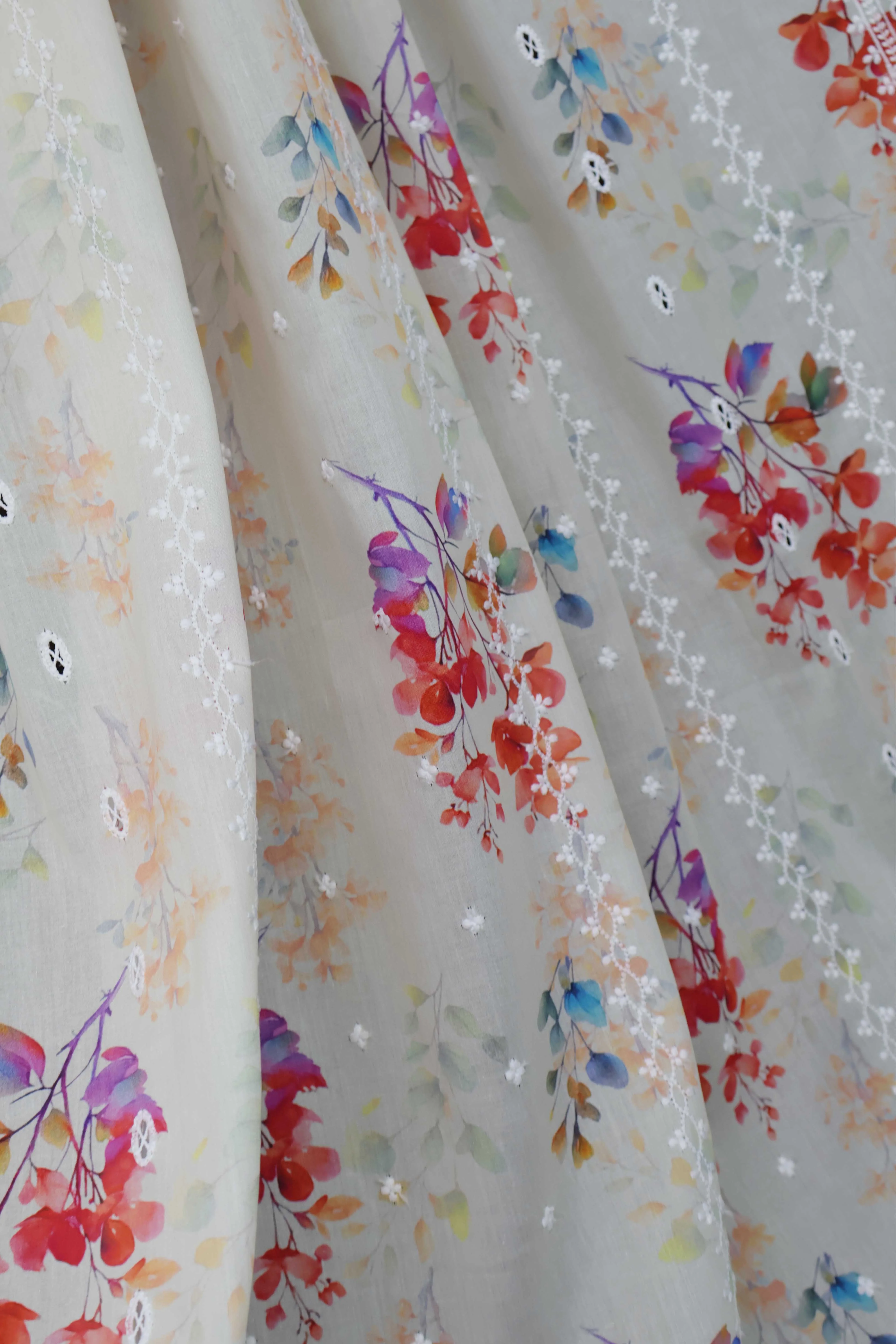 Embroidered Lawn Shawl LSST37 - Image 5