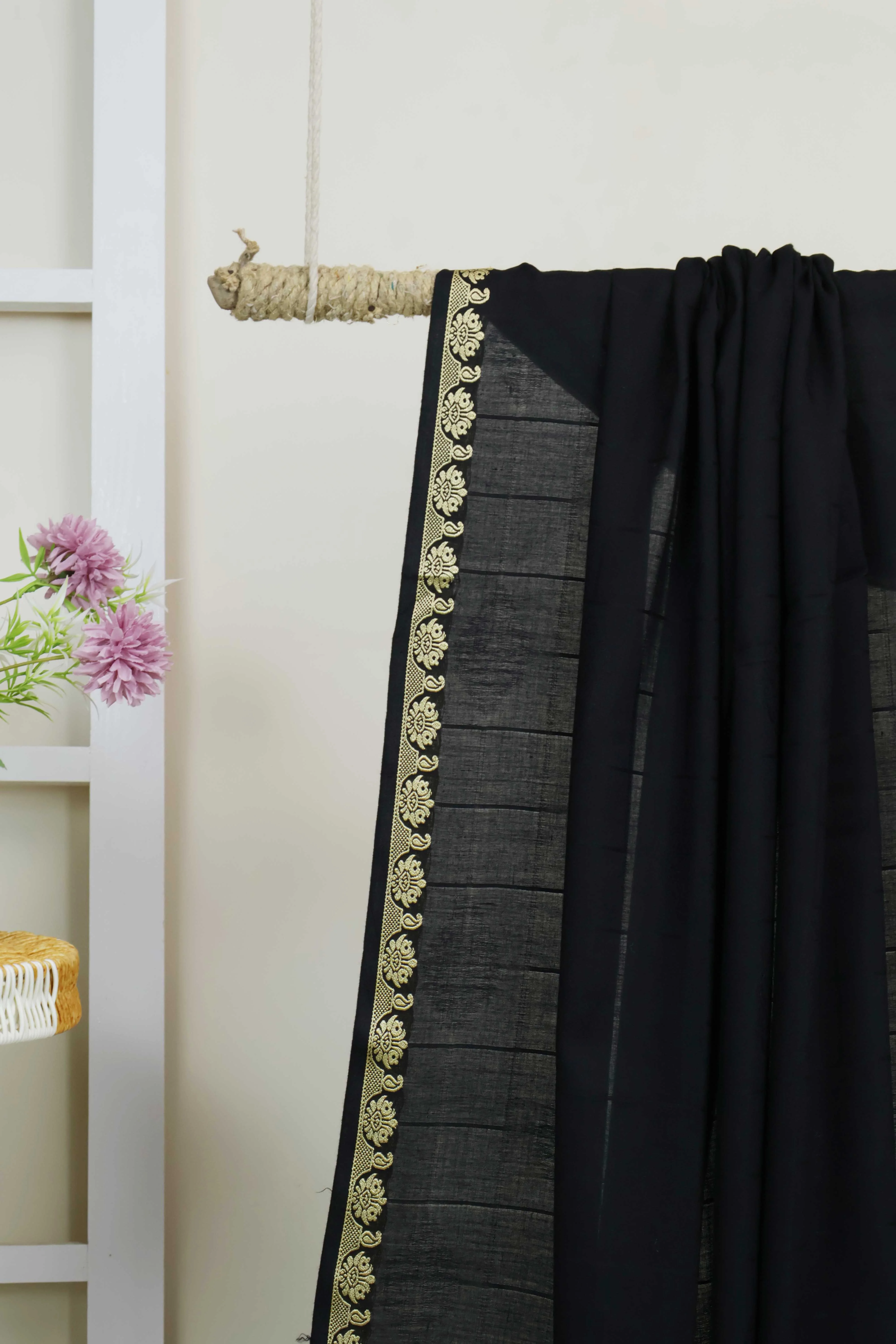 Jacquard Border Shawl HLSH101 - Image 3
