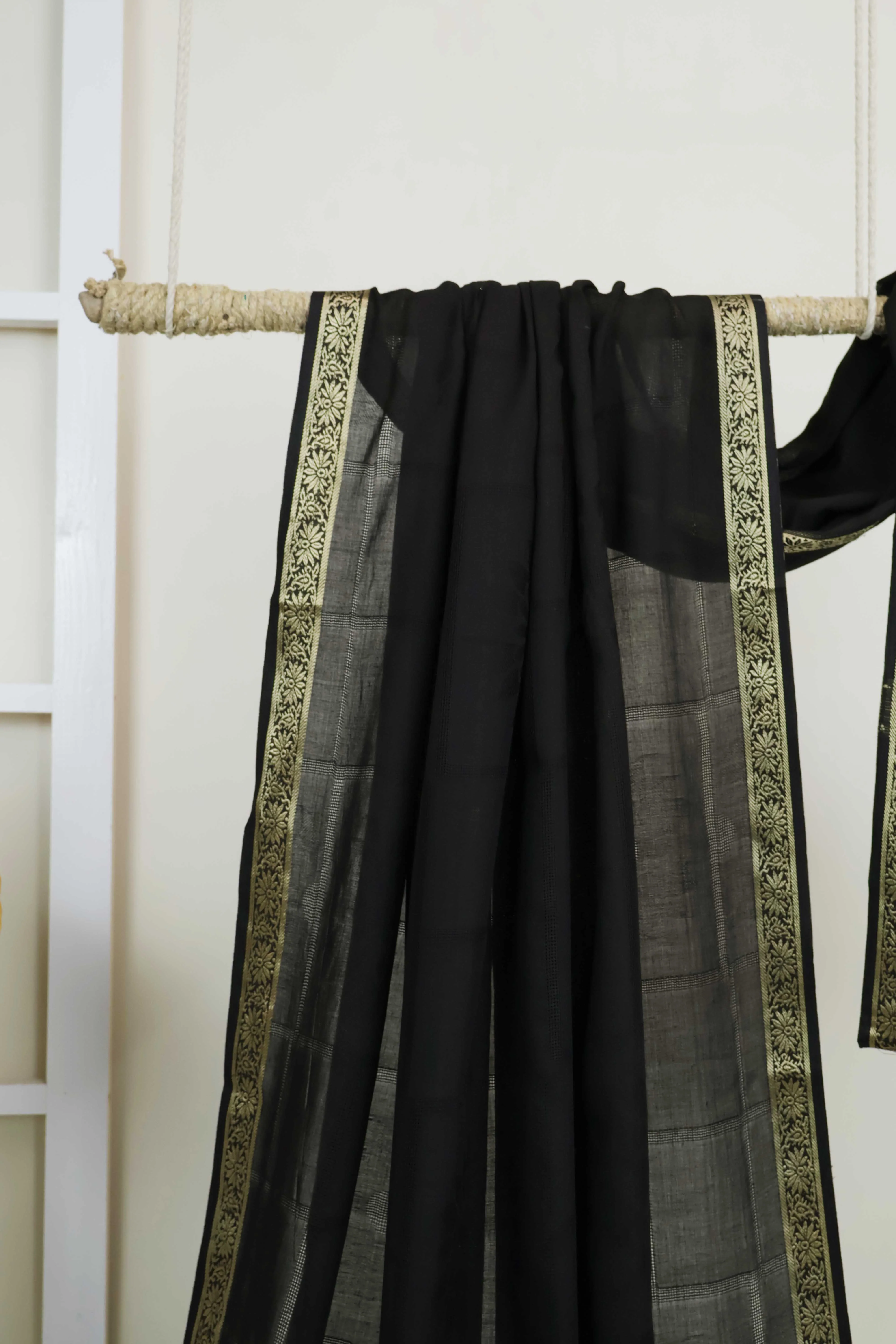 Jacquard Border Lawn Shawl HLSH134 - Image 3