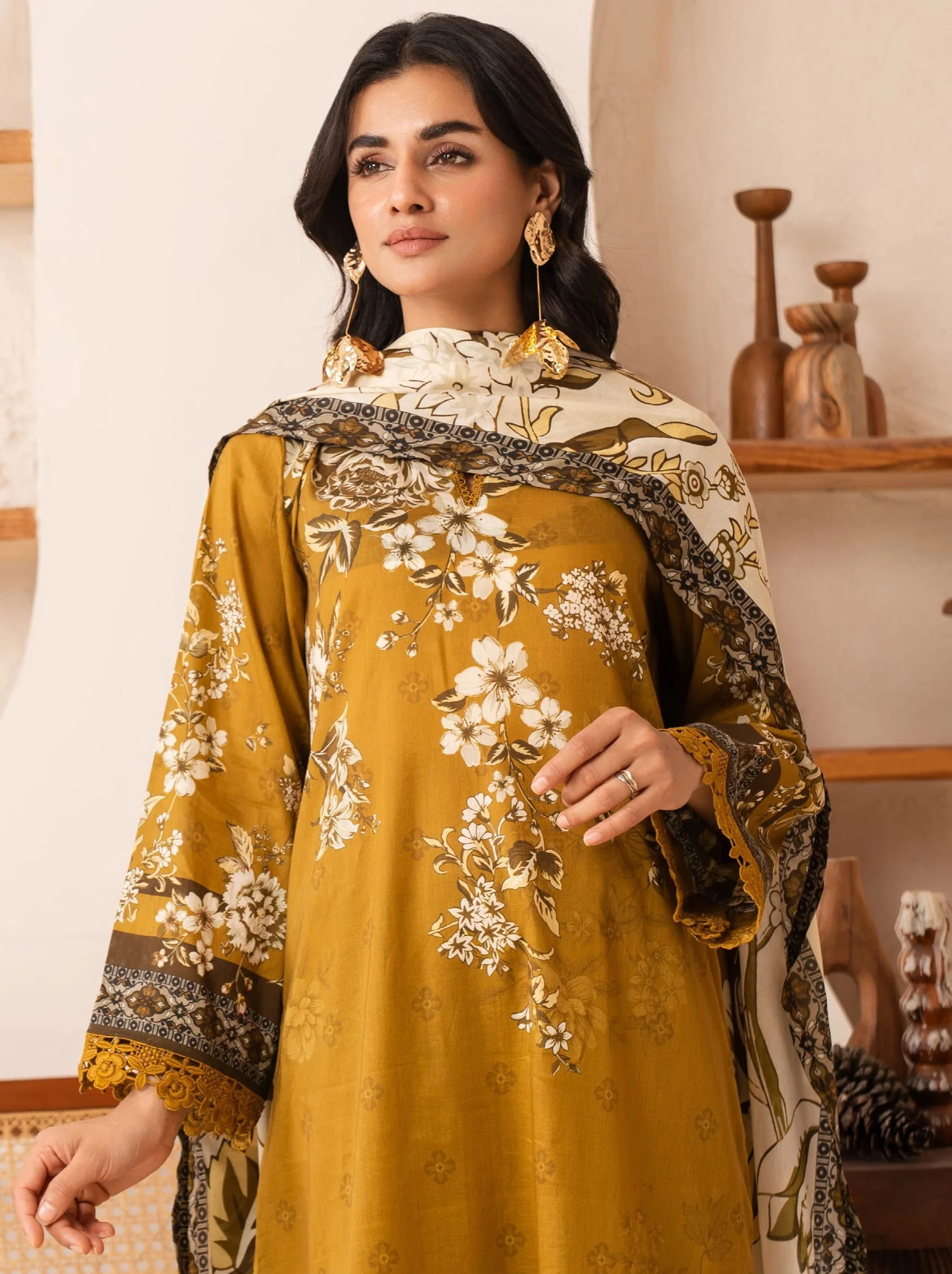 Lawn Embroidered Suit H25JH408 - Image 3