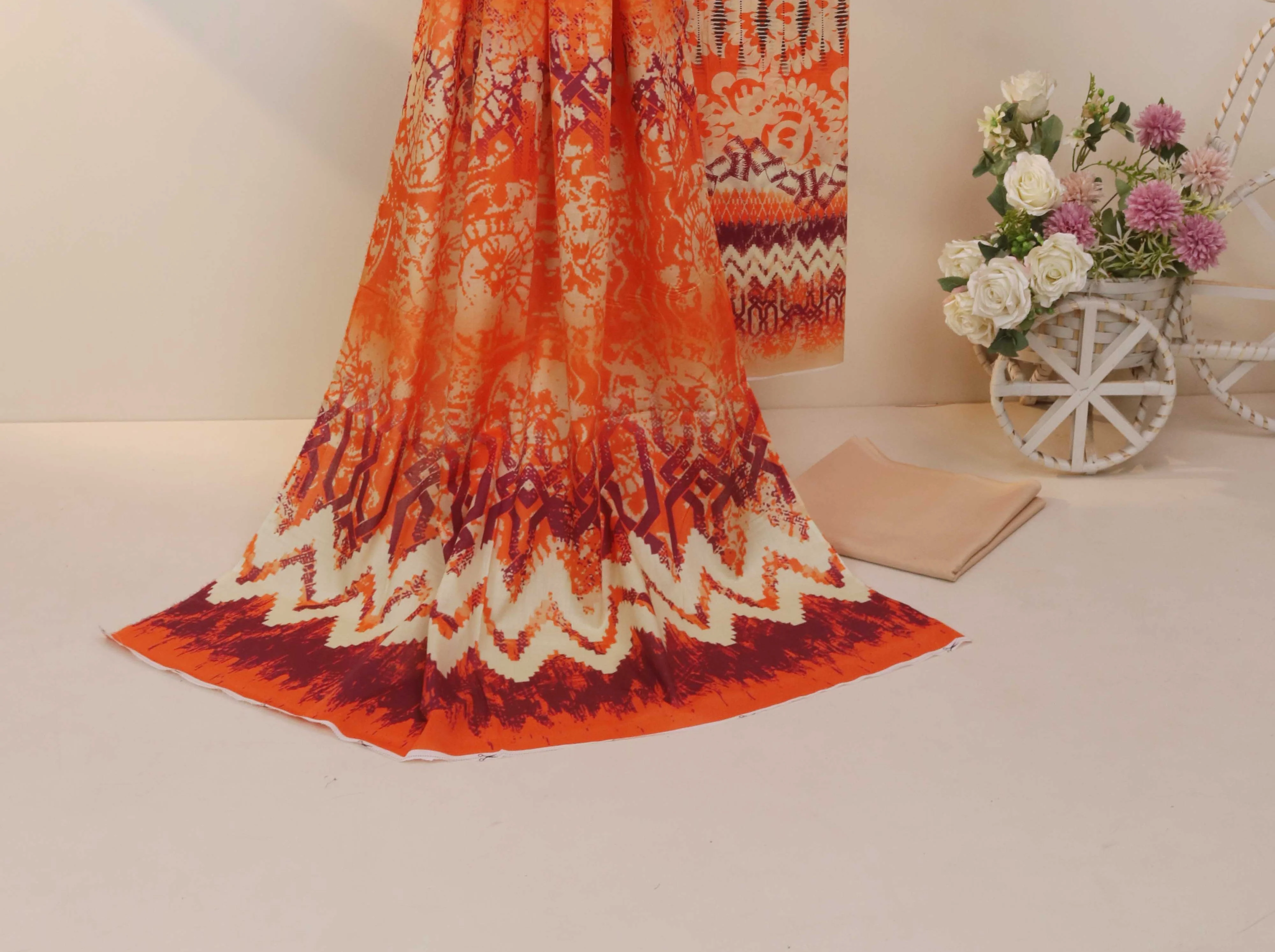 Lawn Printed Suit H25SLST71 - Image 3