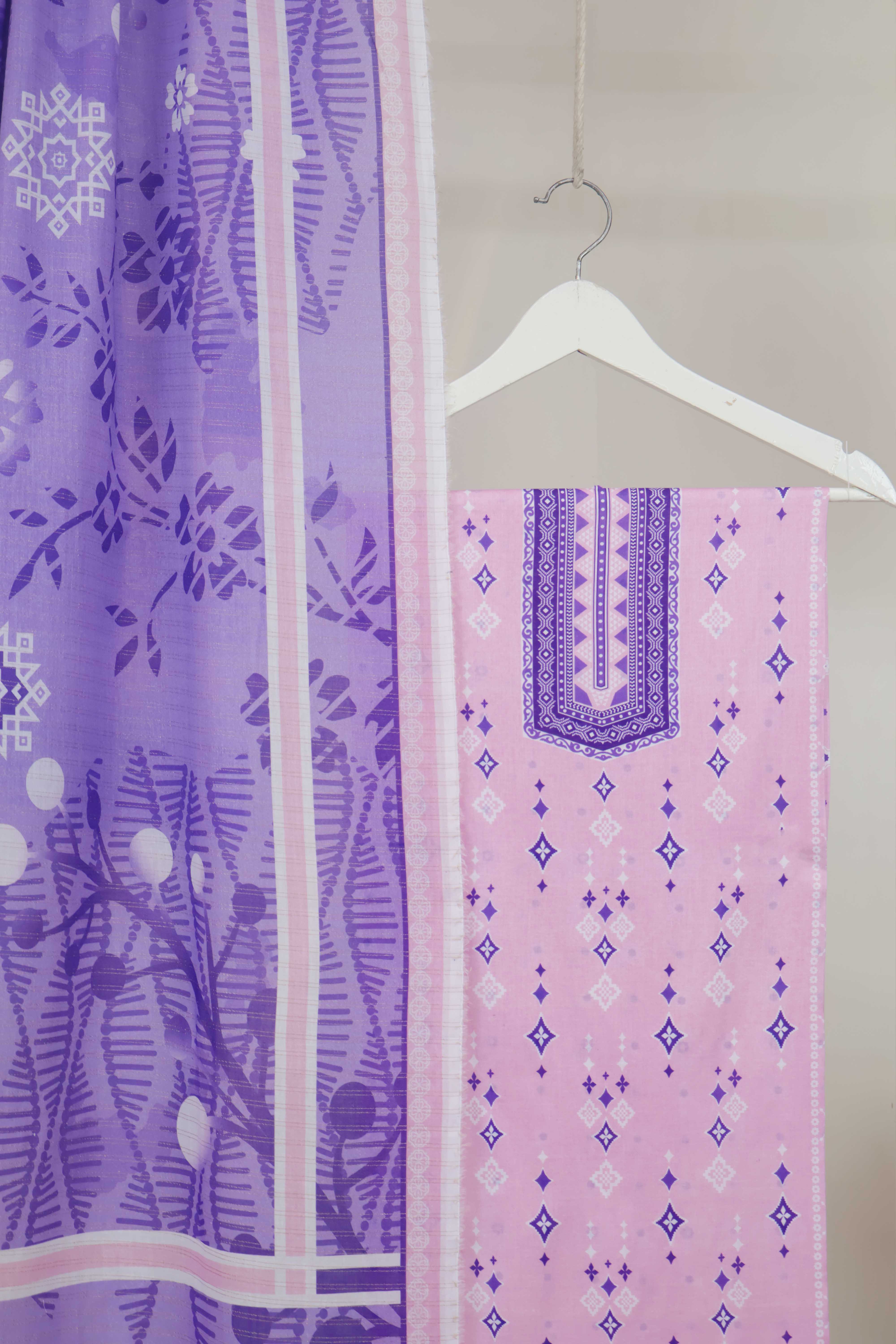 3pc-Lawn Printed Suit L3PP416 - Image 4
