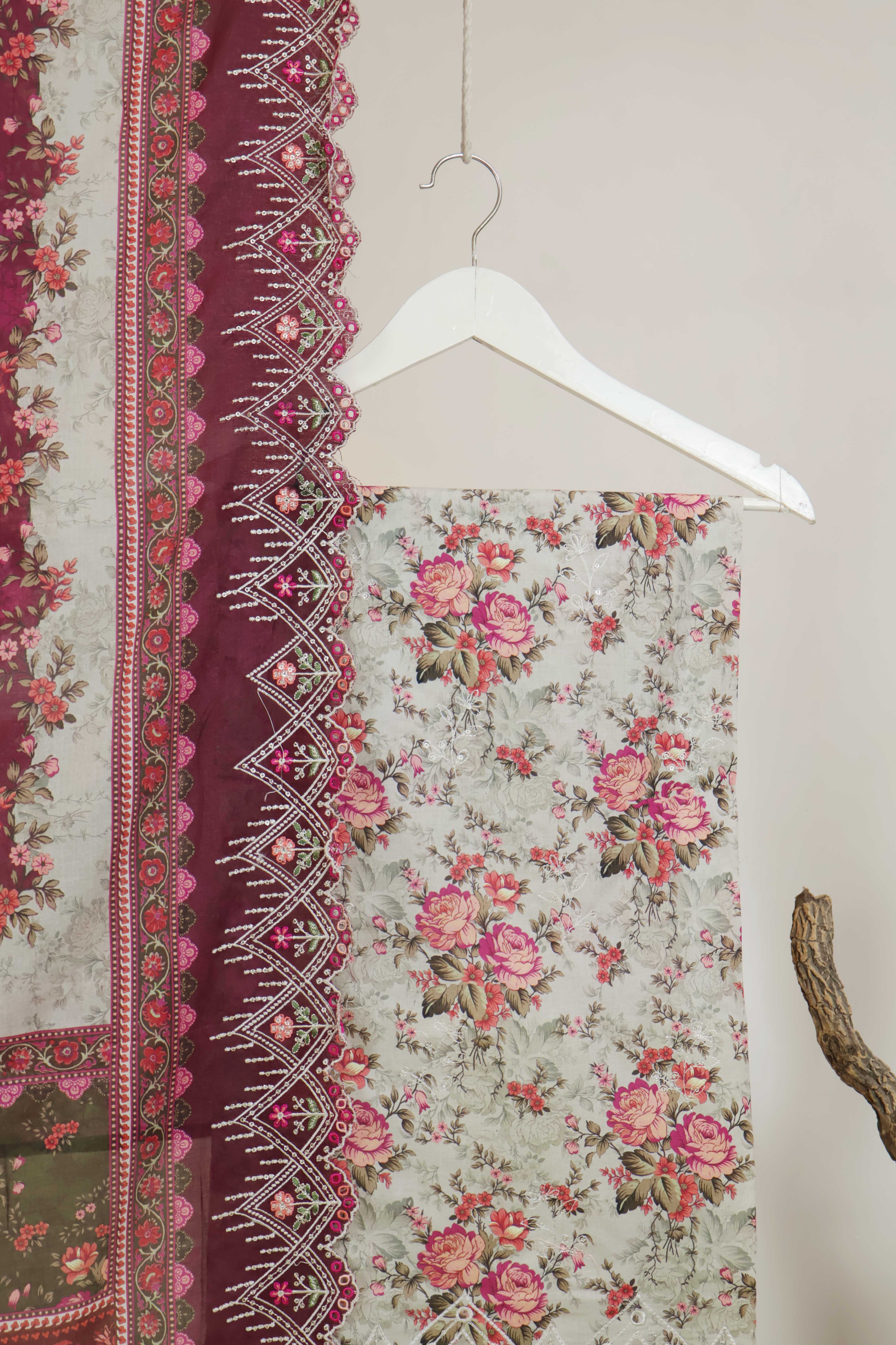 Luxury Lawn Embroidered Suit ELBS21 - Image 3