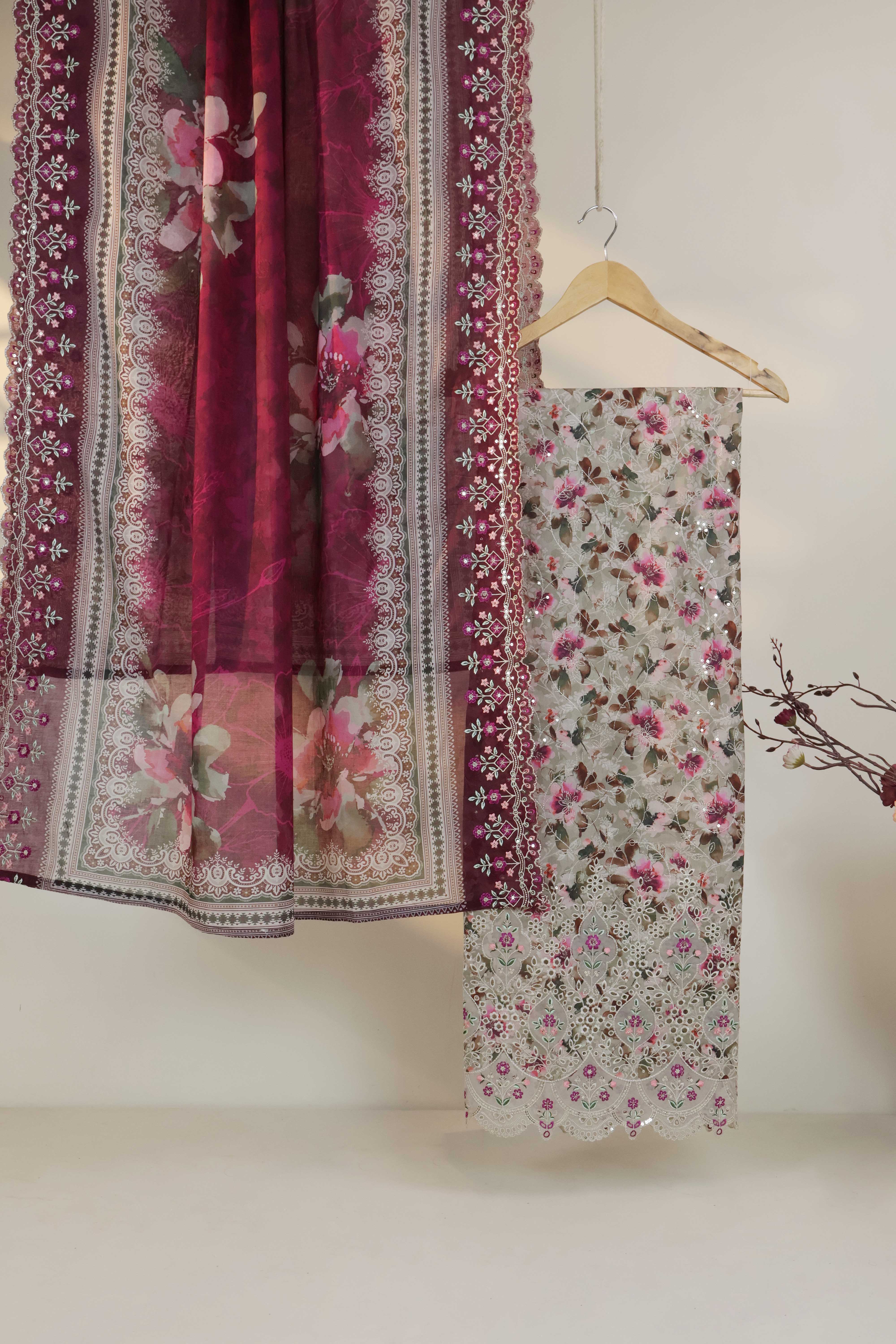 Luxury Lawn Embroidered Suit ELBS28 - Image 4