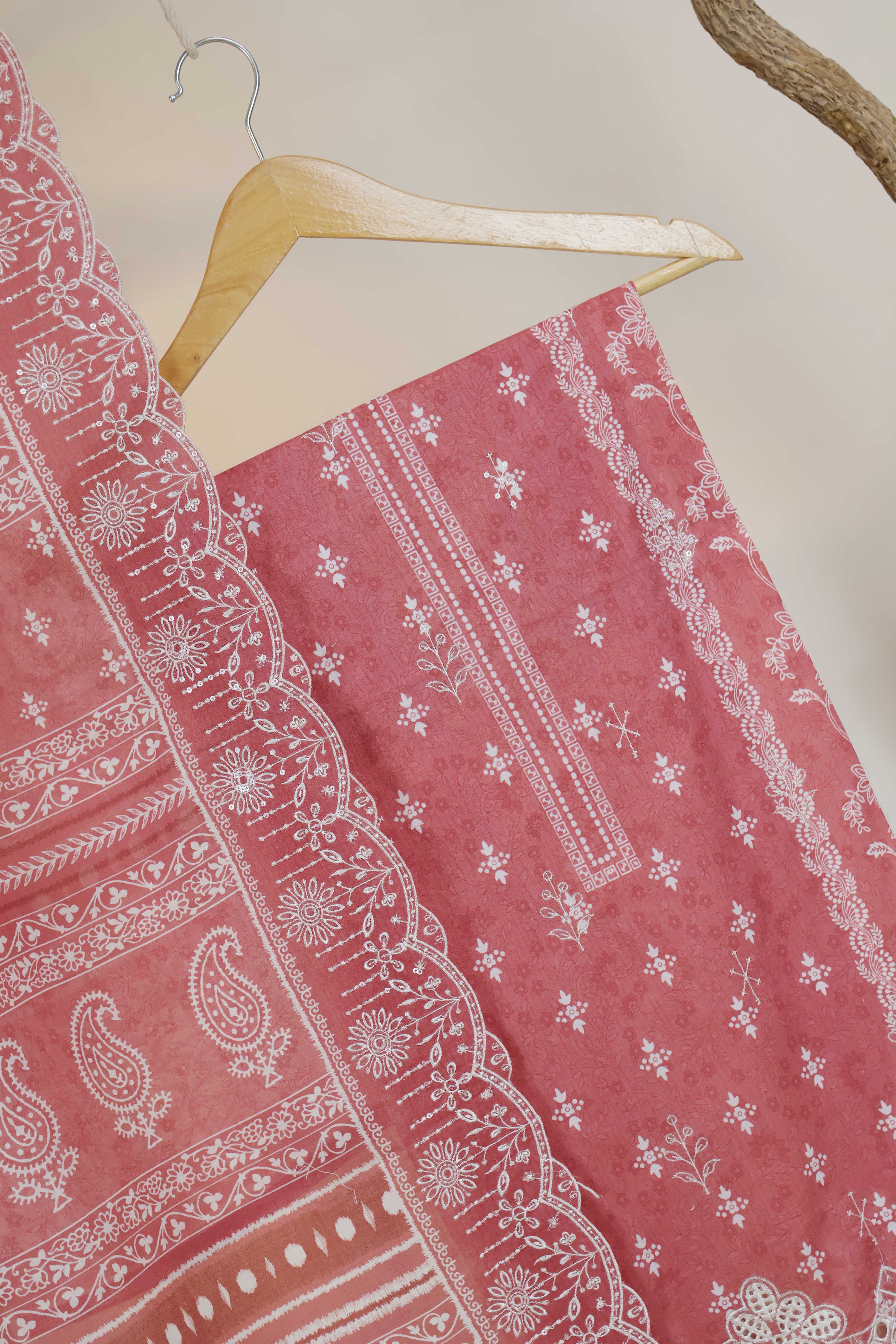 Luxury Lawn Embroidered Suit ELBS30 - Image 3