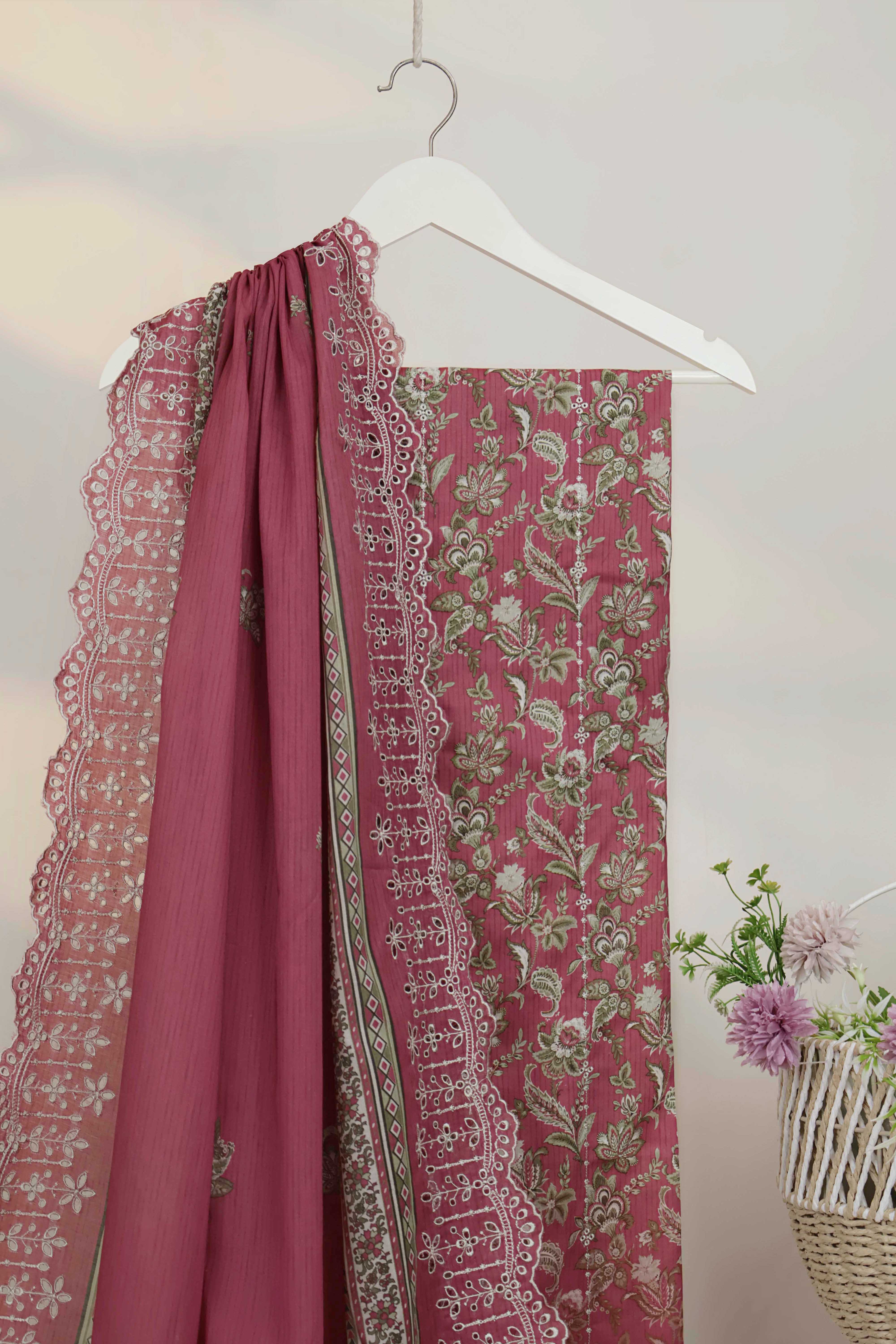 Luxury Lawn Embroidered Suit ELBS32 - Image 5