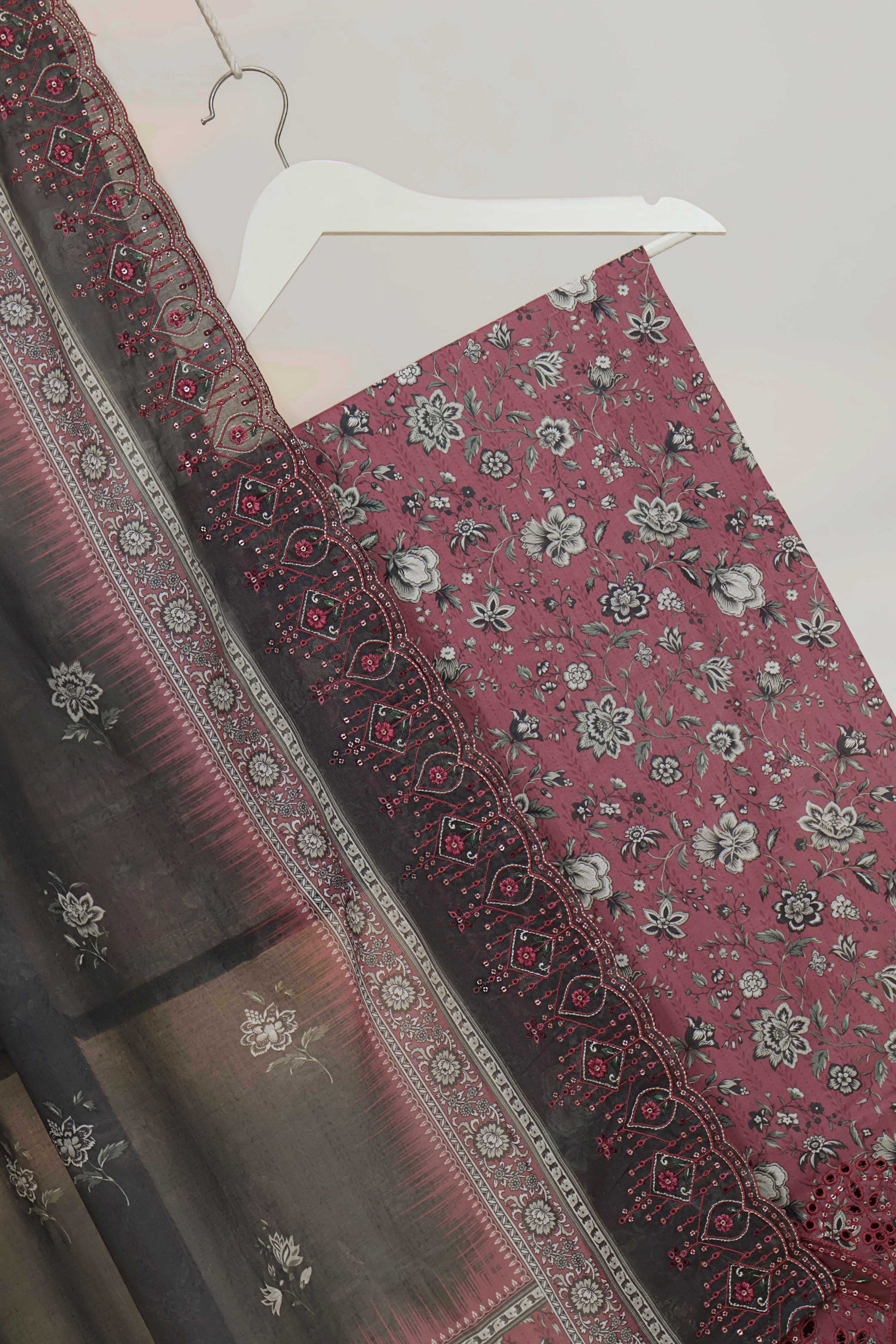 Luxury Lawn Embroidered Suit ELBS33 - Image 4