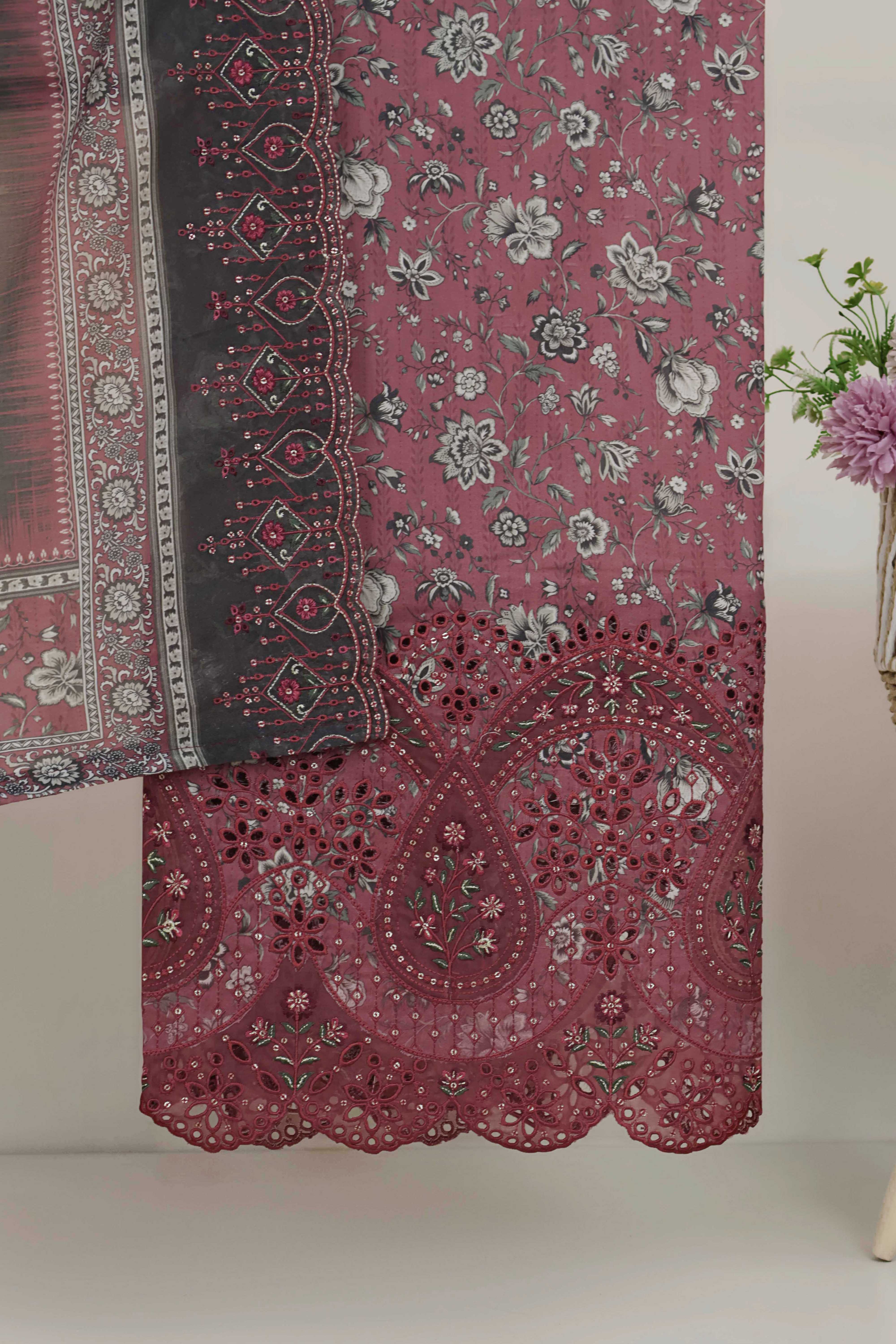 Luxury Lawn Embroidered Suit ELBS33 - Image 5