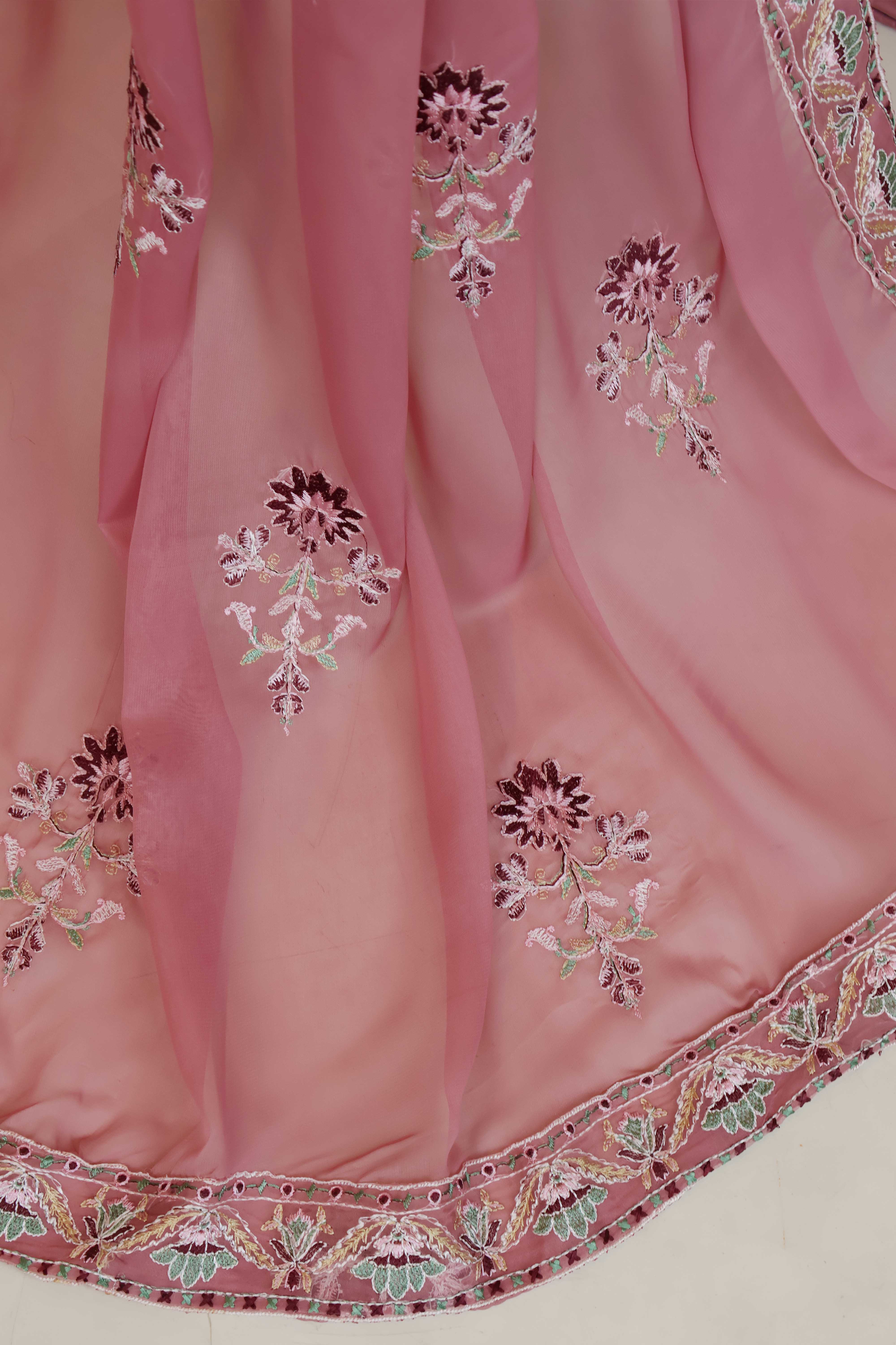 Luxury Lawn Embroidered Suit ELHA36 - Image 4