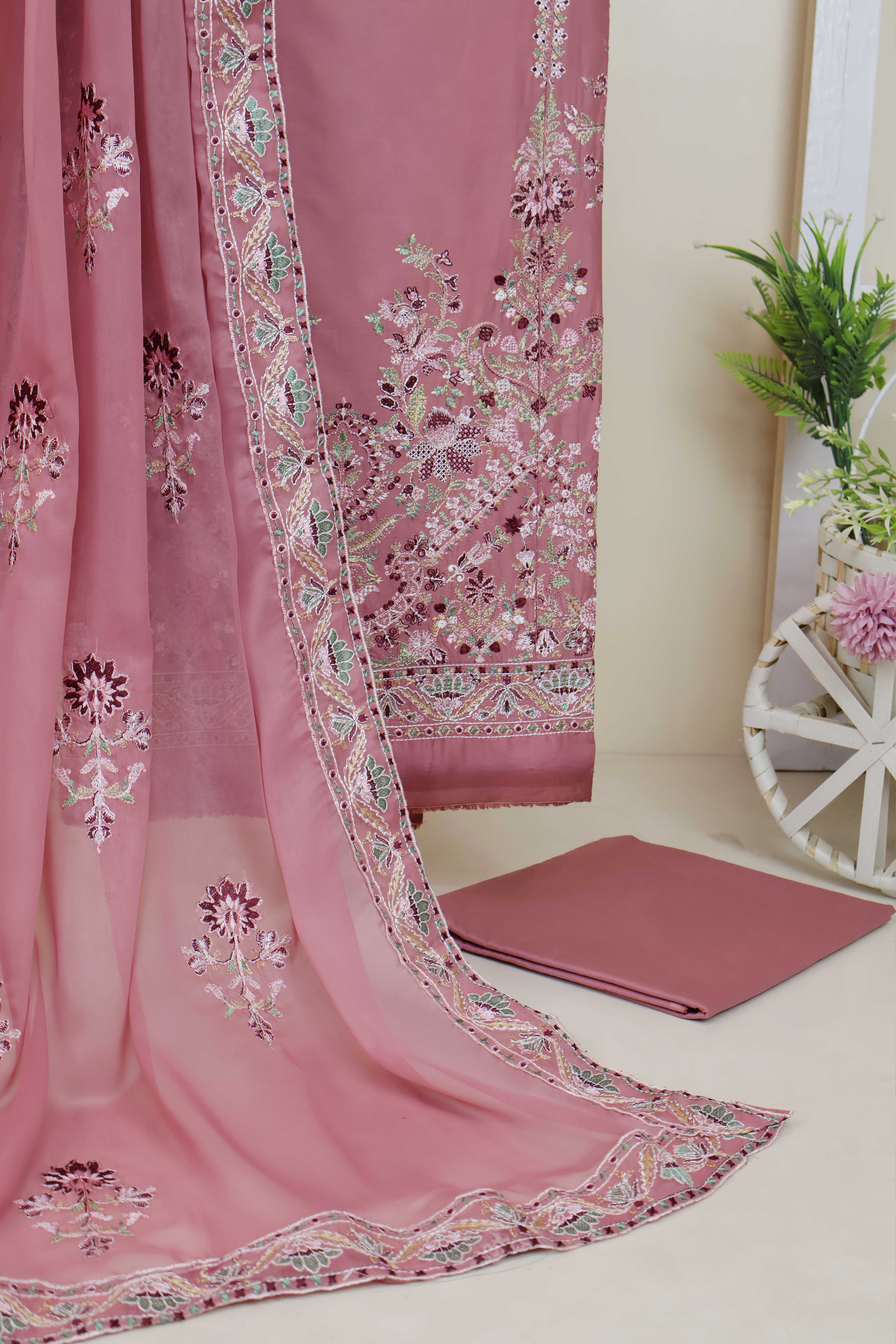 Luxury Lawn Embroidered Suit ELHA36 - Image 6