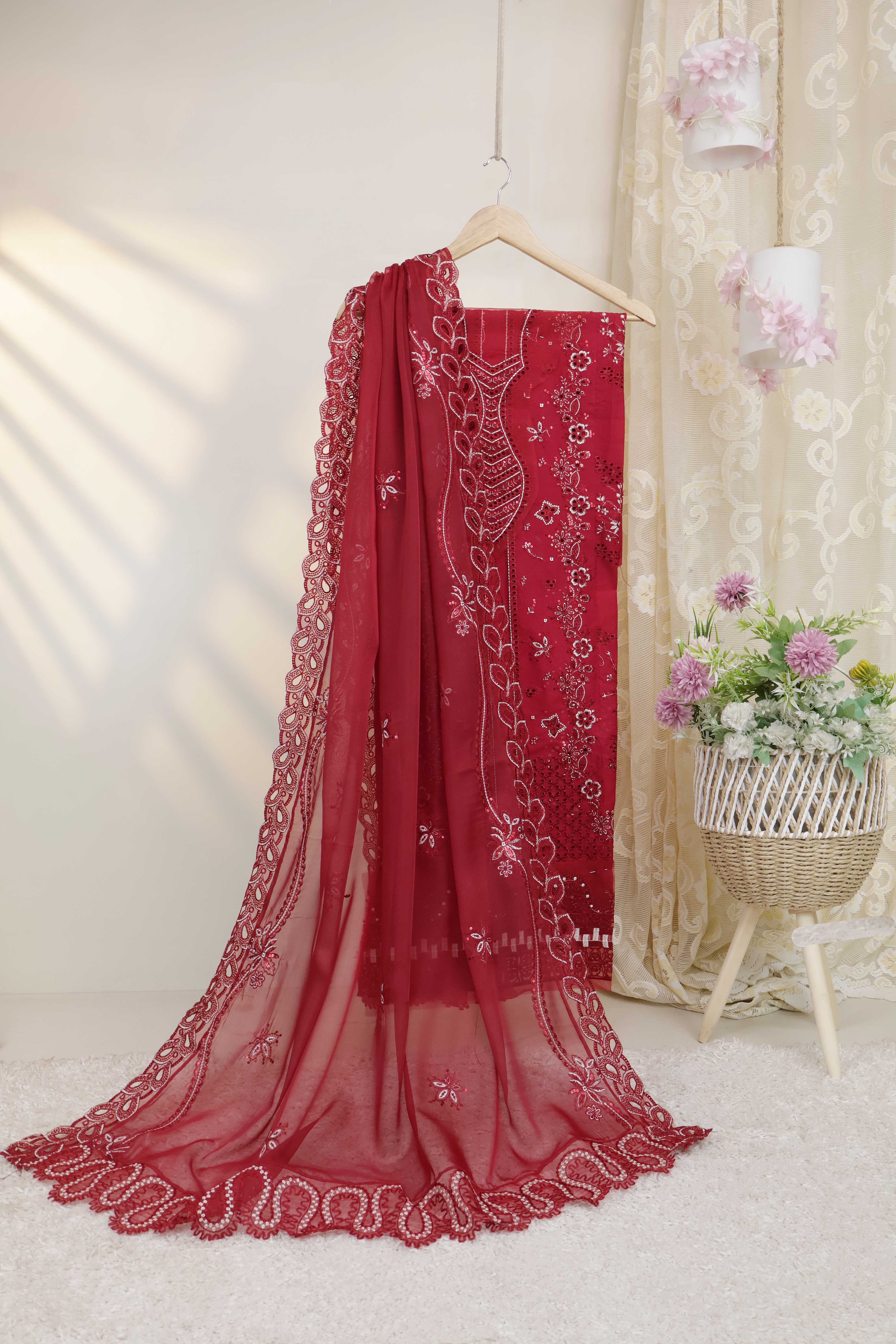 Luxury Lawn Embroidered Suit ELHA13 - Image 3
