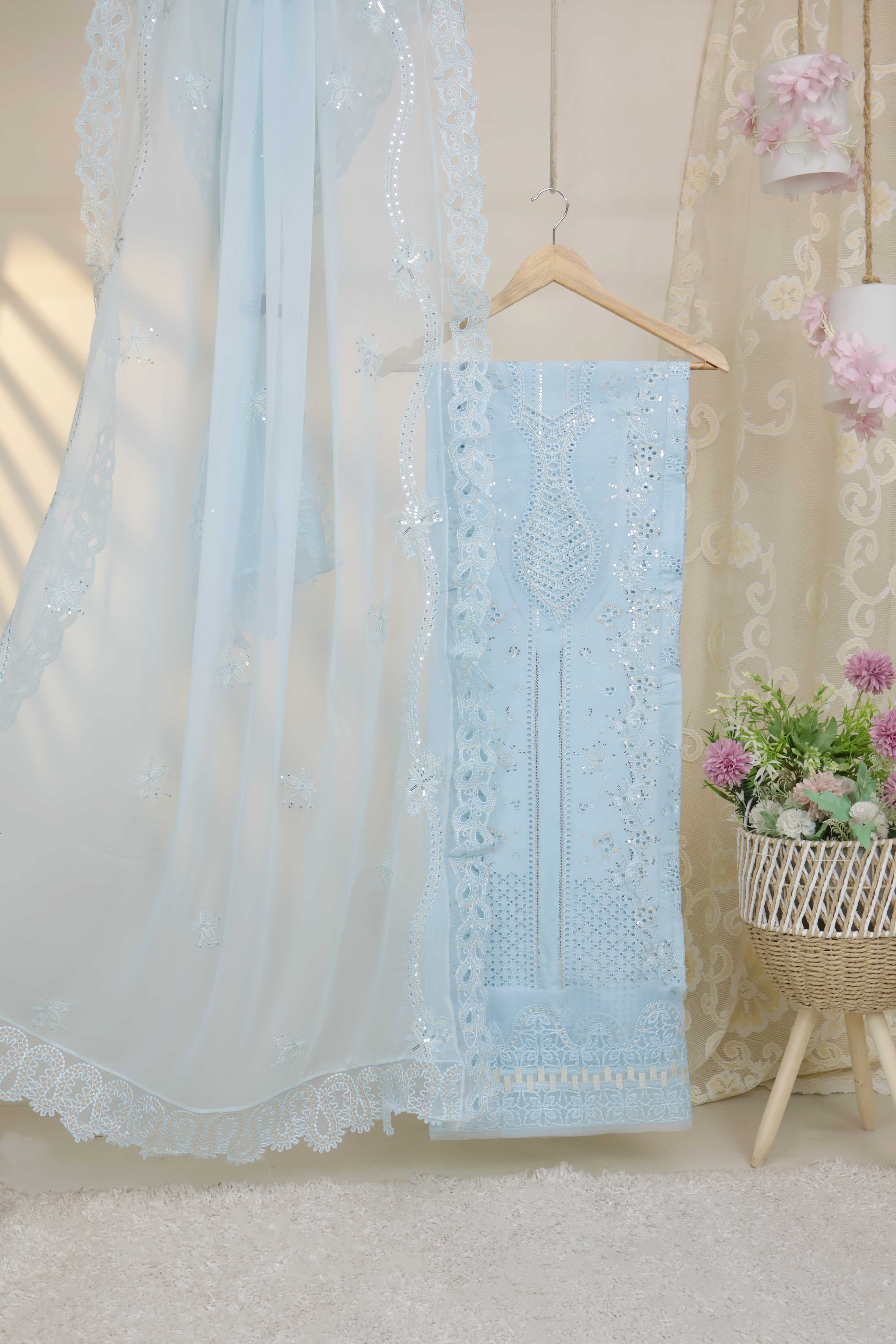 Luxury Lawn Embroidered Suit ELHA15 - Image 2