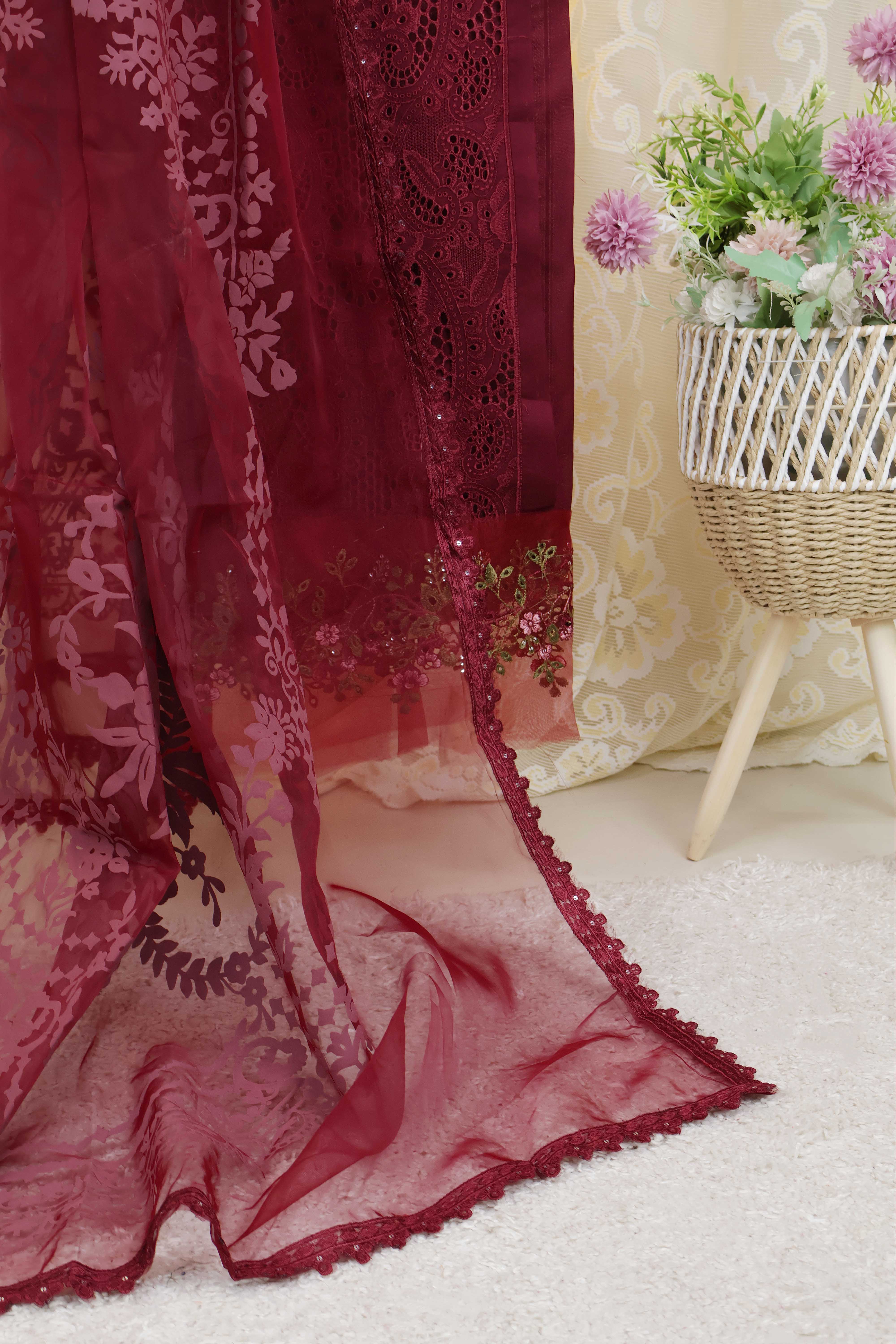 Luxury Lawn Embroidered Suit ELFA04 - Image 4