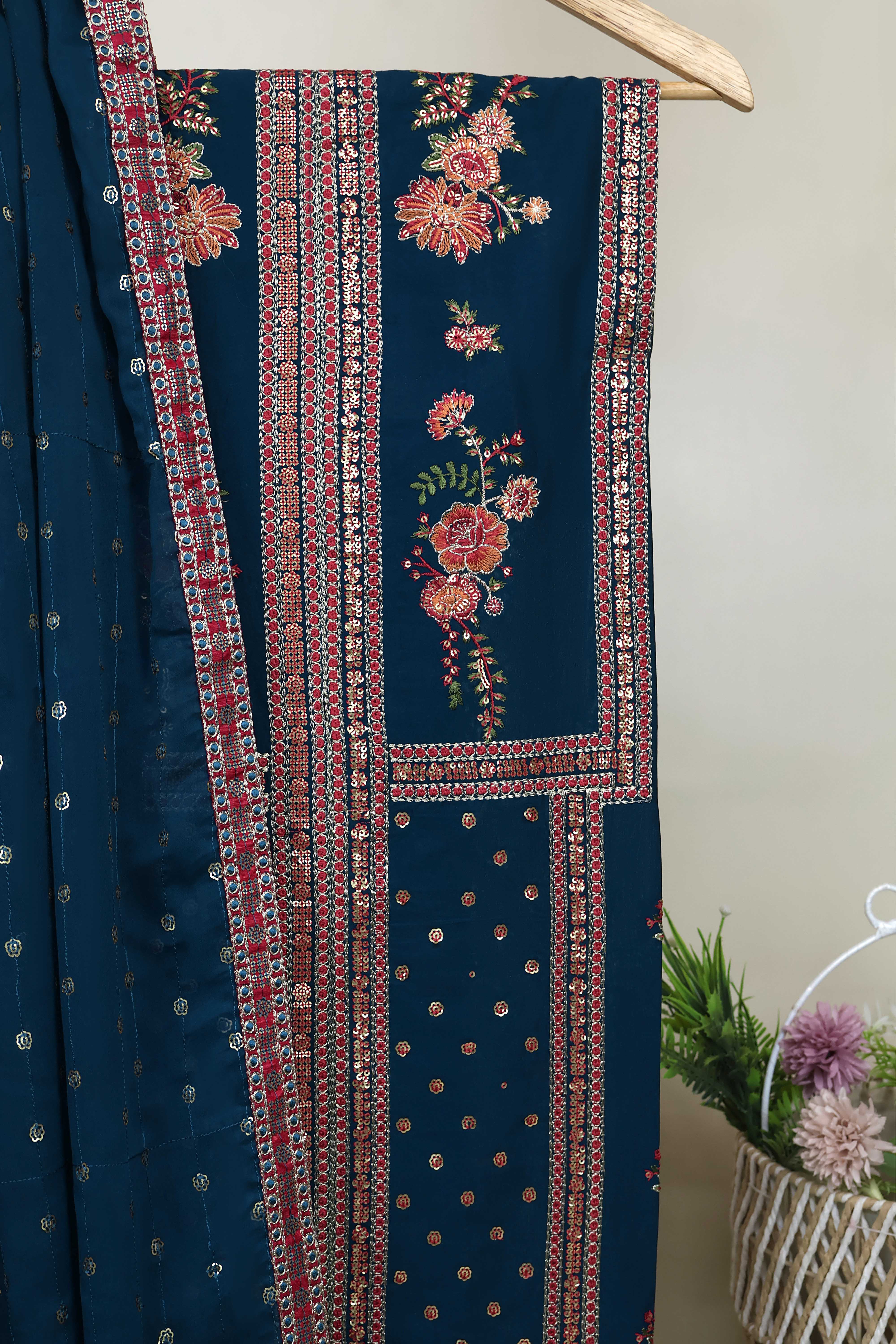Luxury Lawn Embroidered Suit ELHA56 - Image 6