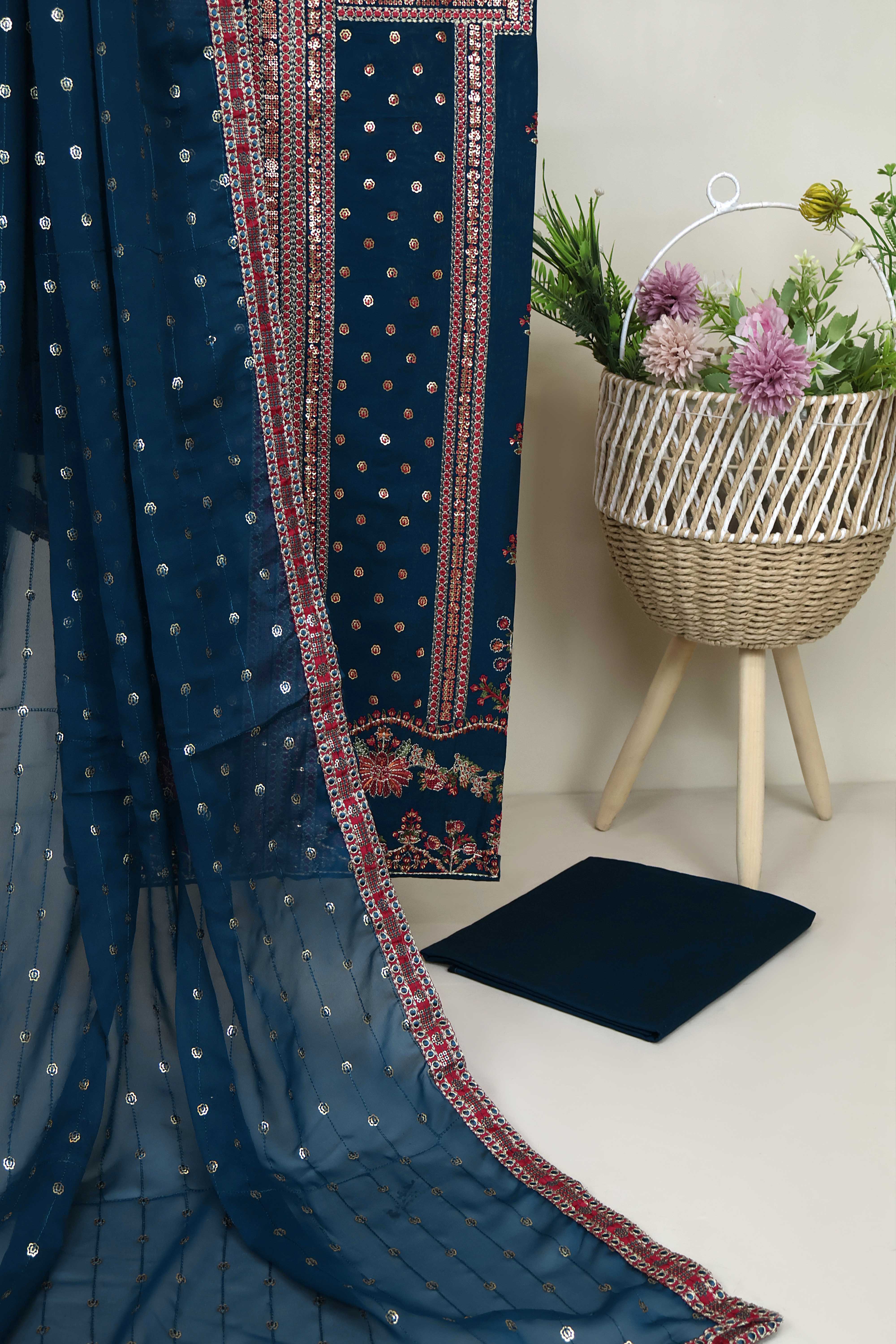 Luxury Lawn Embroidered Suit ELHA56 - Image 8