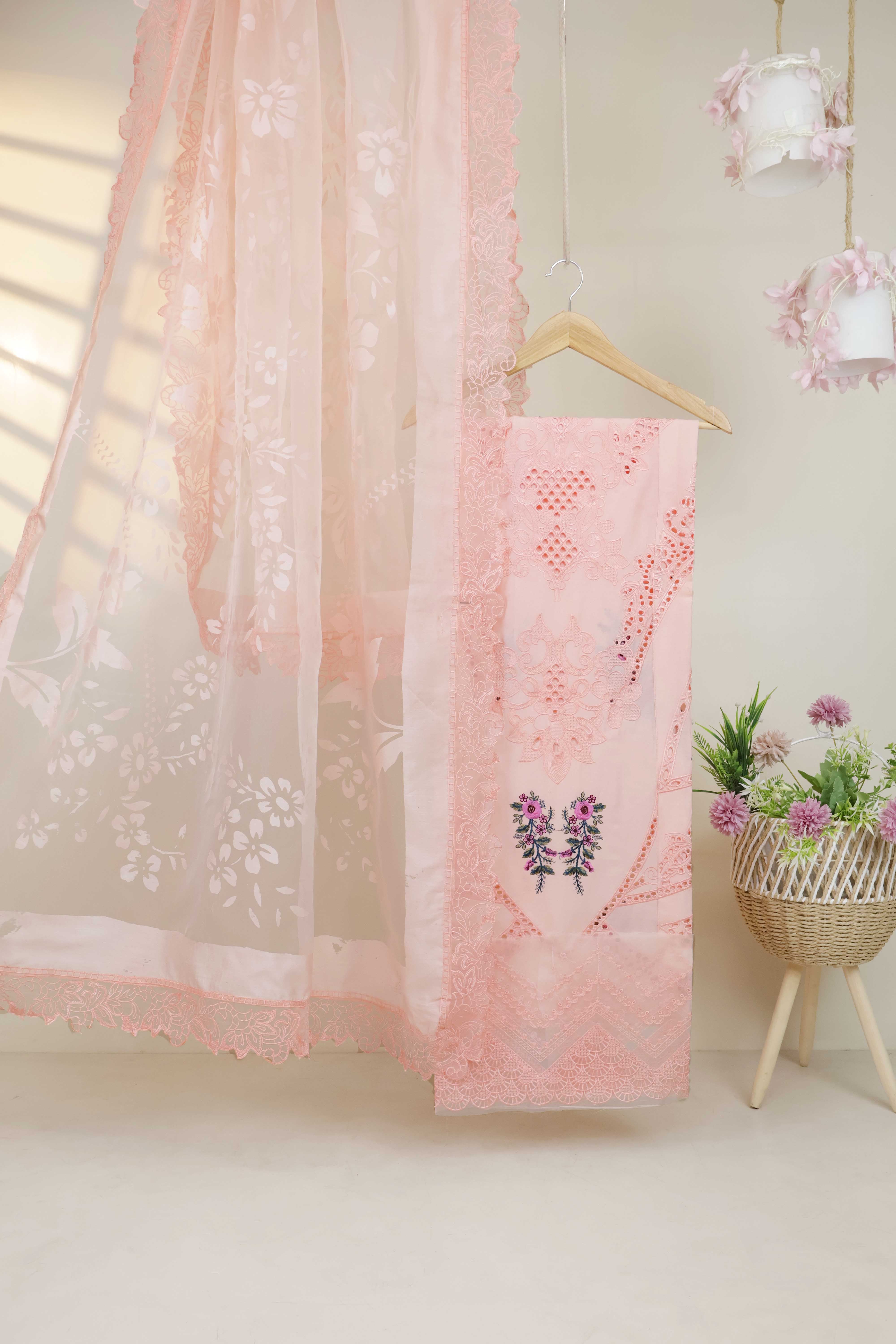 Luxury Lawn Embroidered suit ELHA49 - Image 2