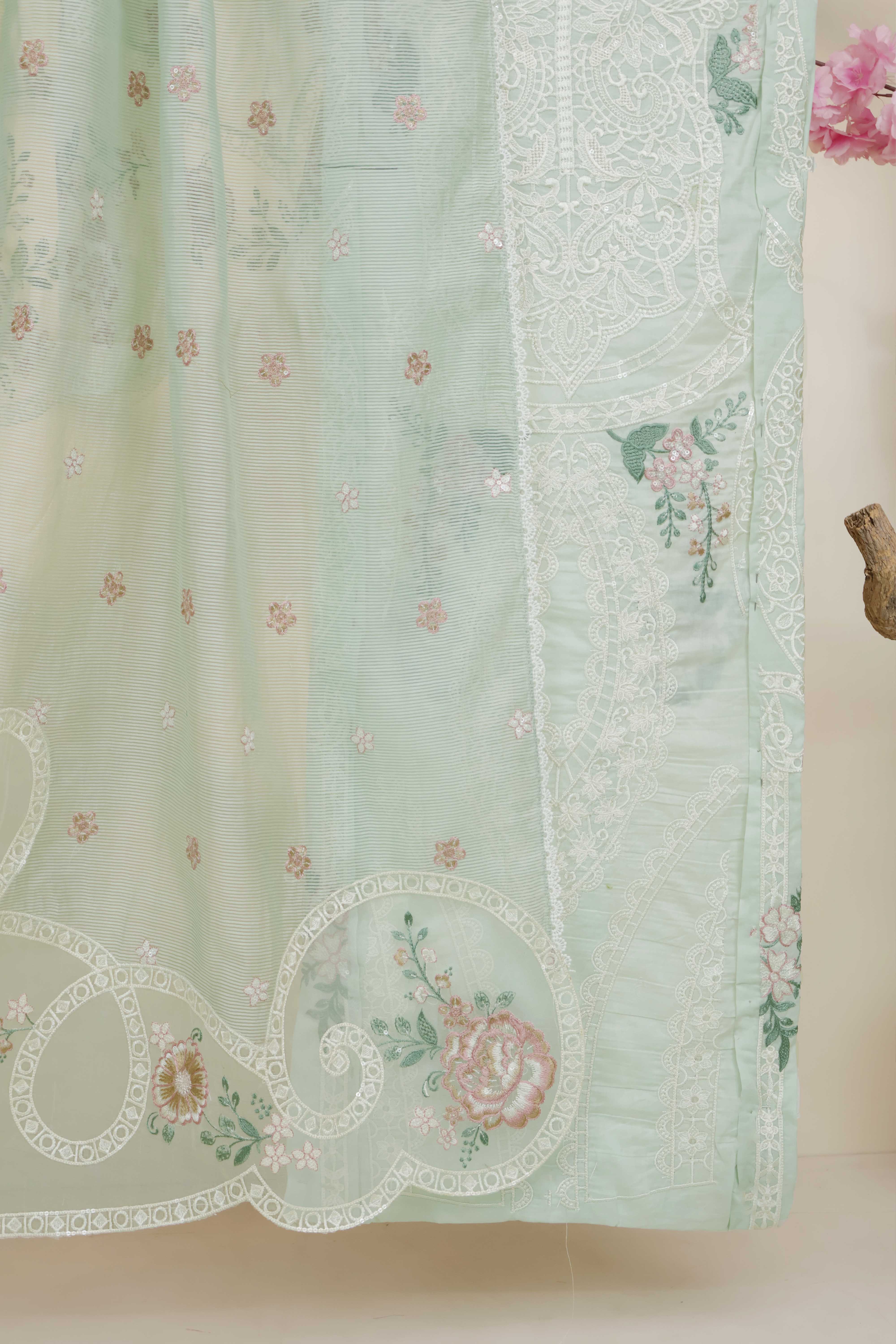 Luxury Lawn Embroidered Suit NV1WR01 - Image 6