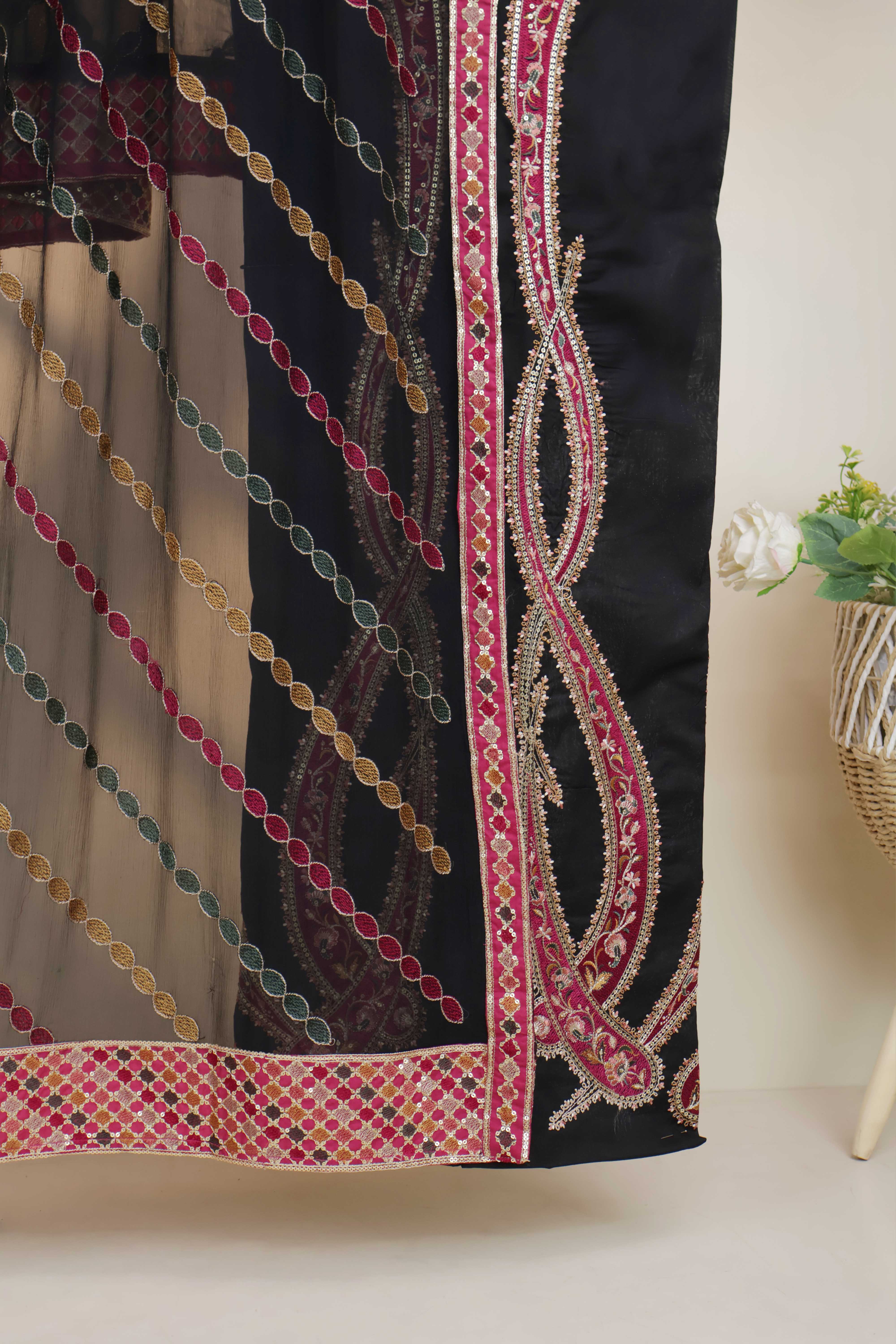Luxury Lawn Embroidered Suit NV1WR08 - Image 5