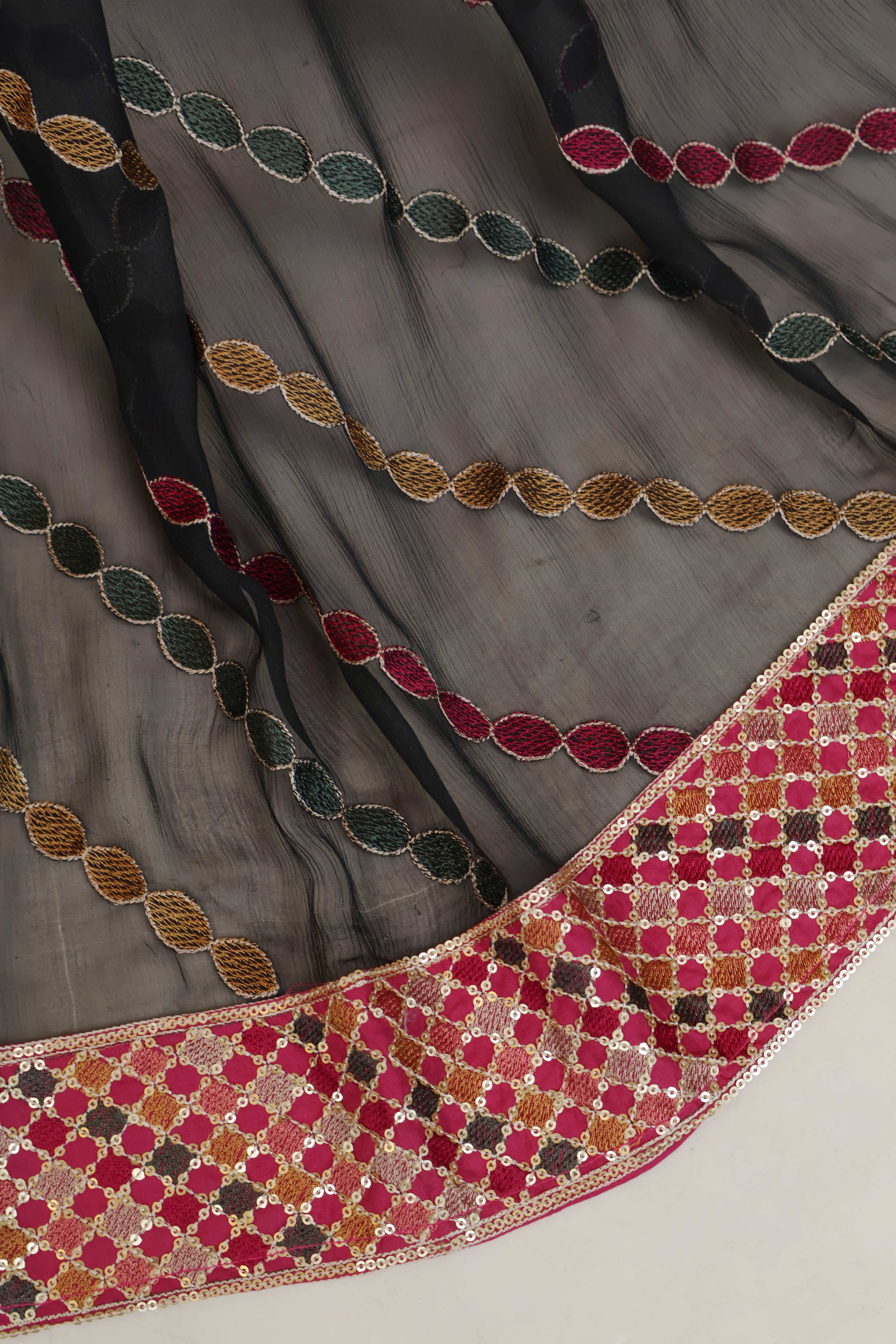 Luxury Lawn Embroidered Suit NV1WR08 - Image 6