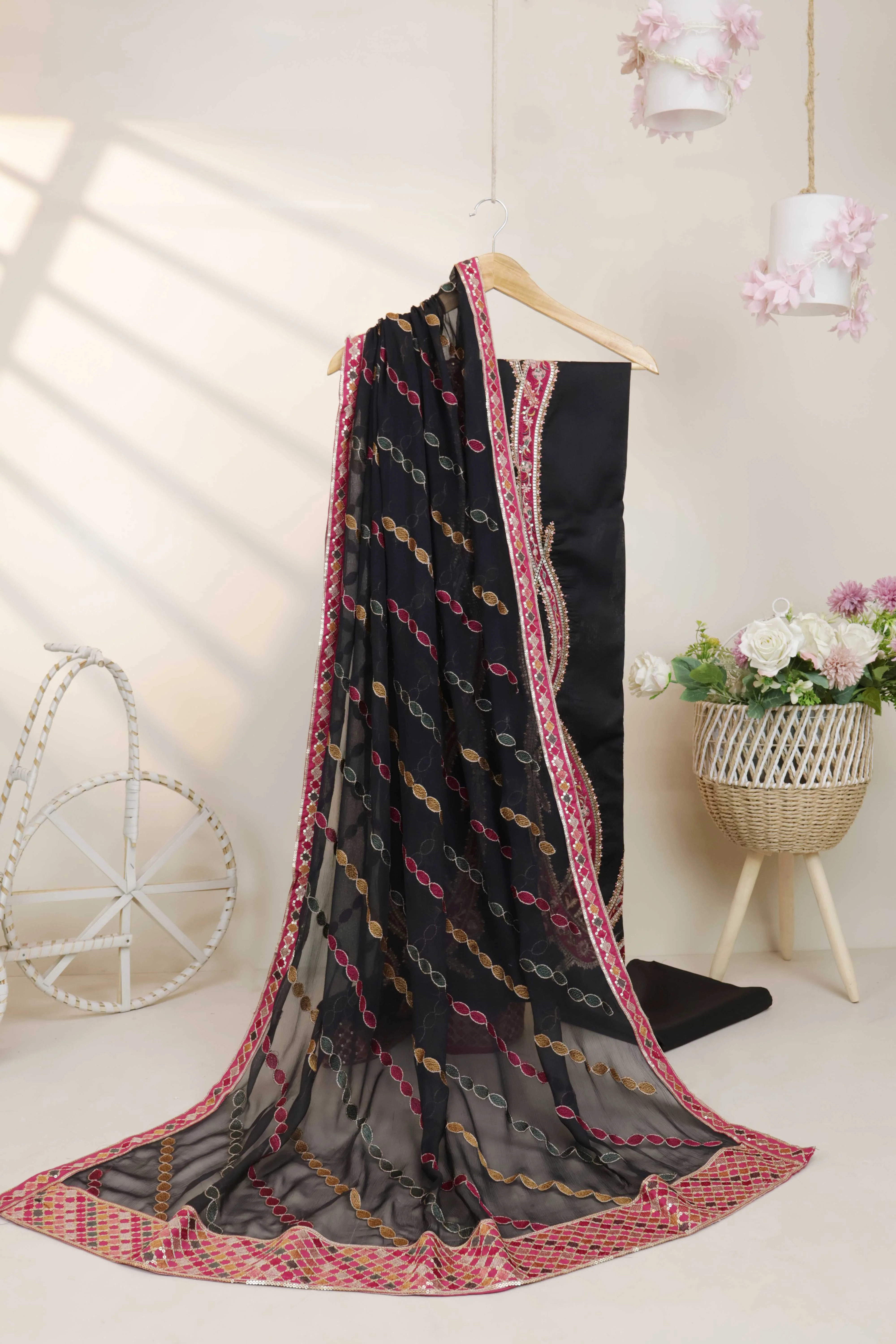 Luxury Lawn Embroidered Suit NV1WR08 - Image 7