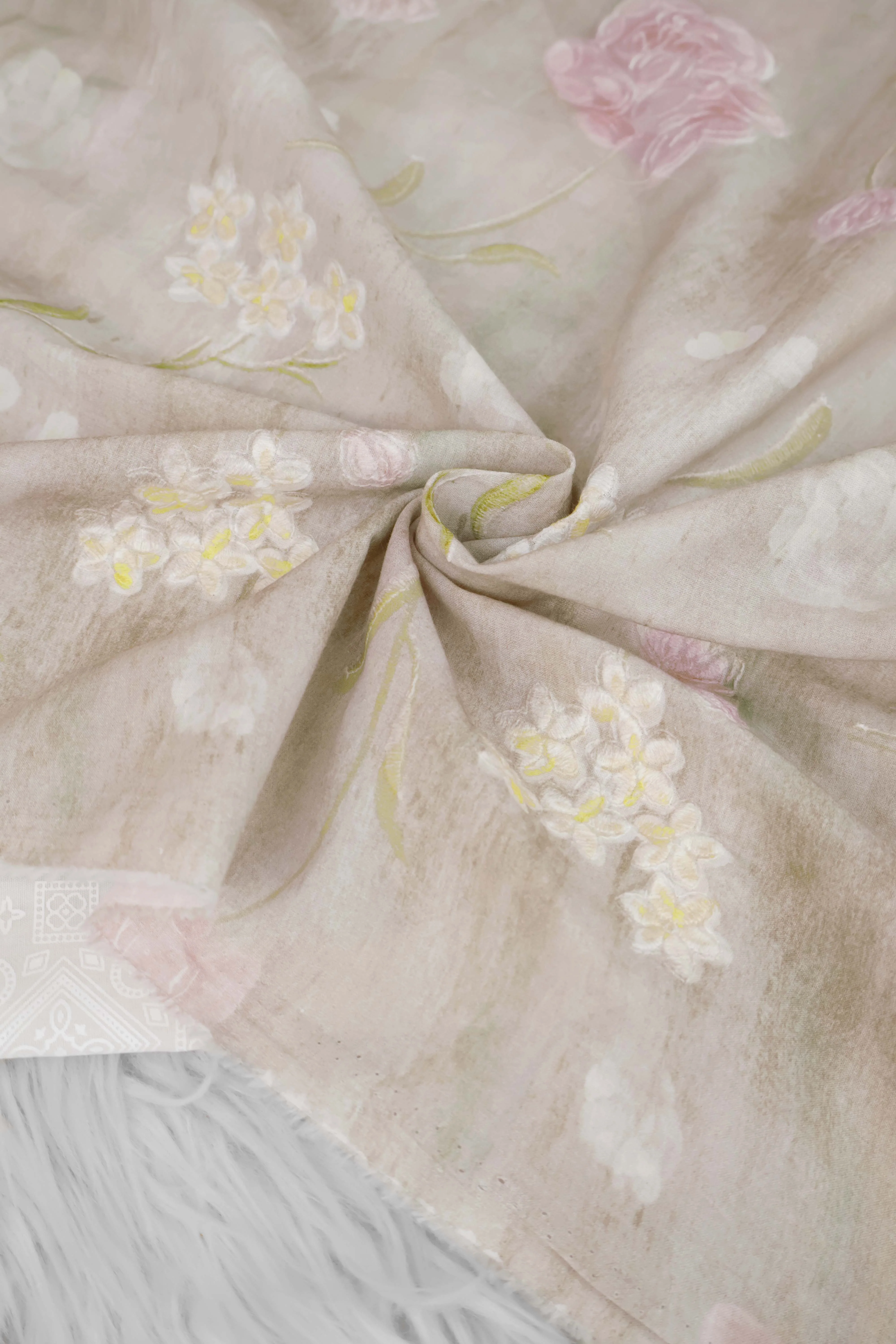 Shirt – Embroidered Lawn L1PE101 - Image 3