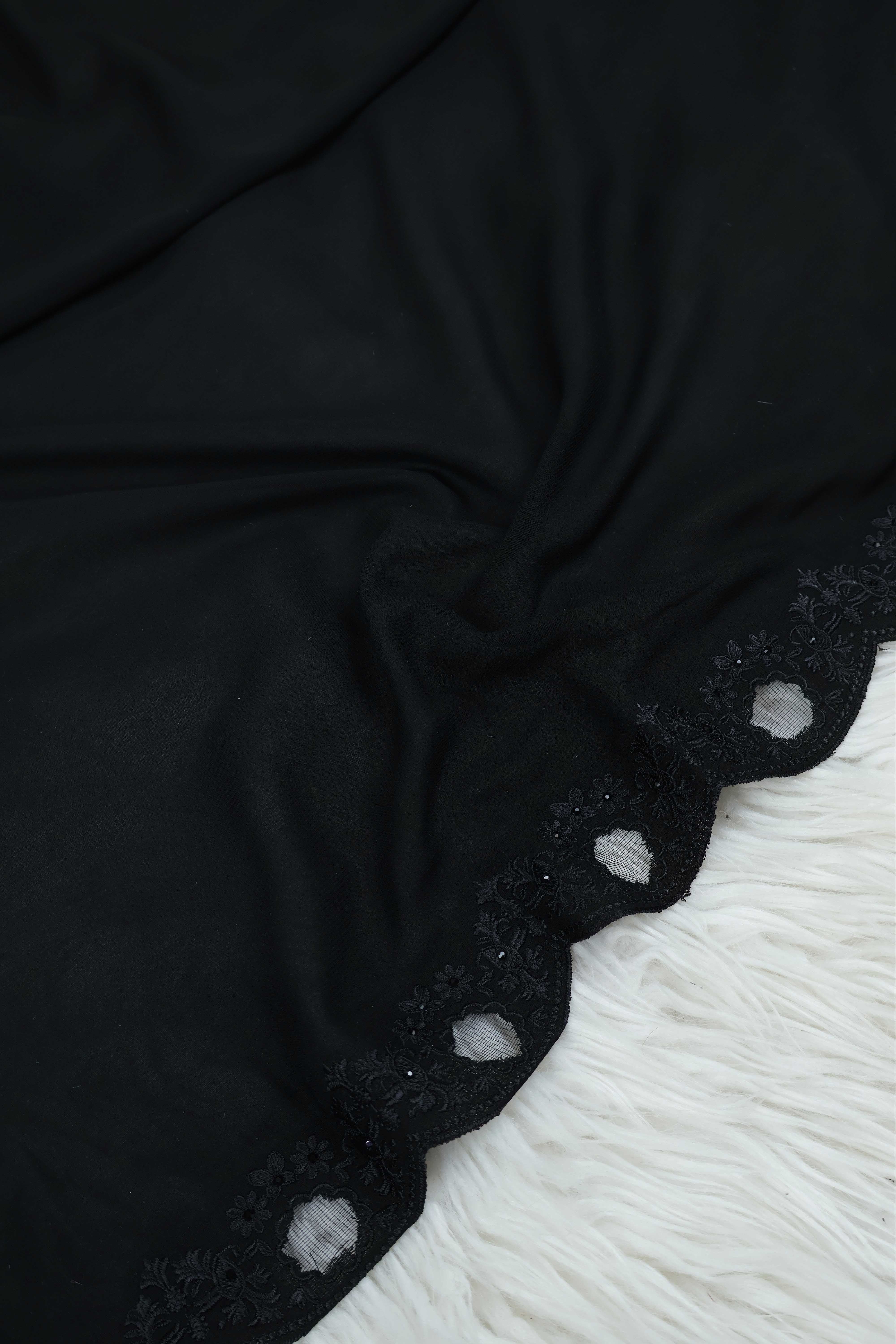 Embroidered Boarder Shawl HLSH67 - Image 6